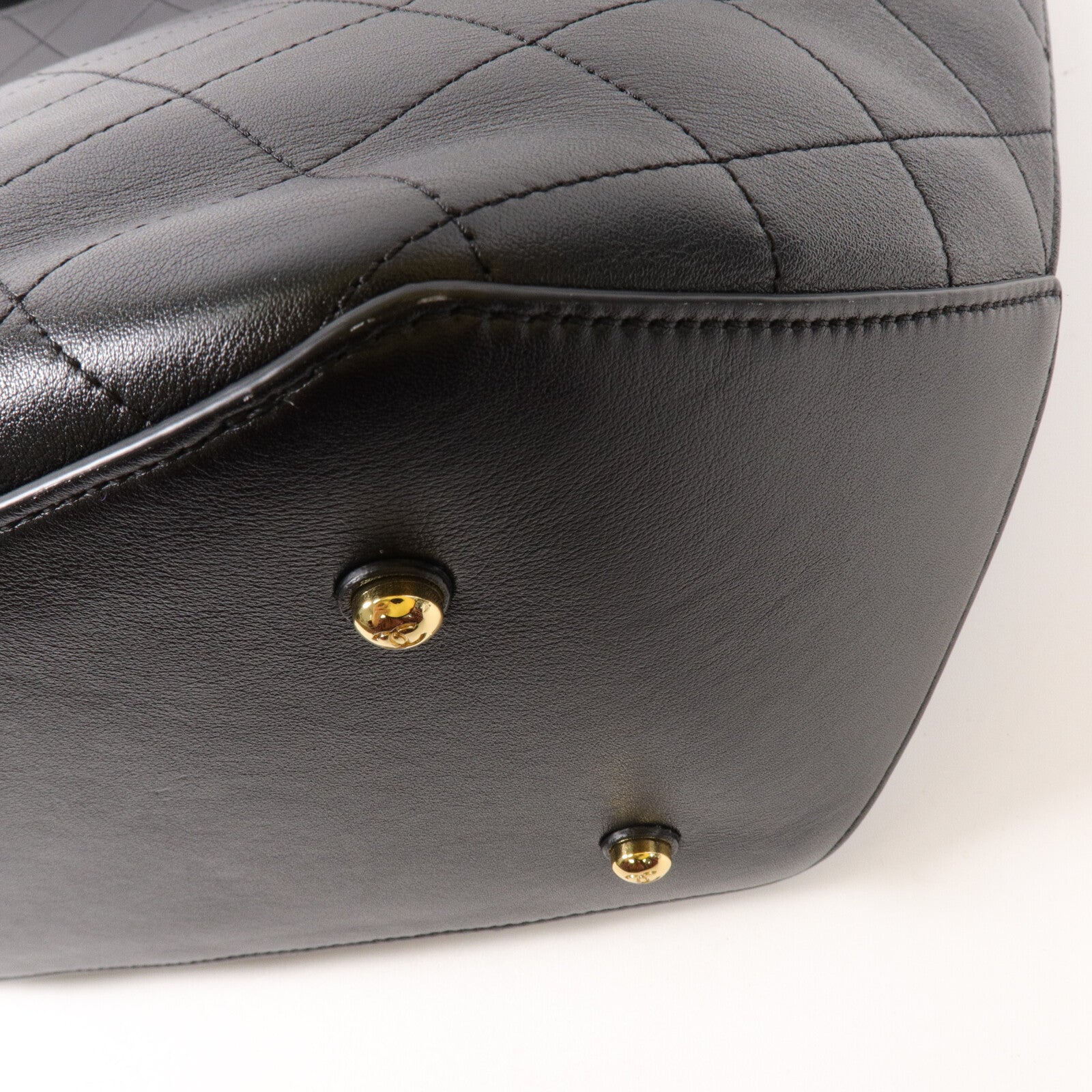 CHANEL 牛皮皮革Bucket Bag肩背袋