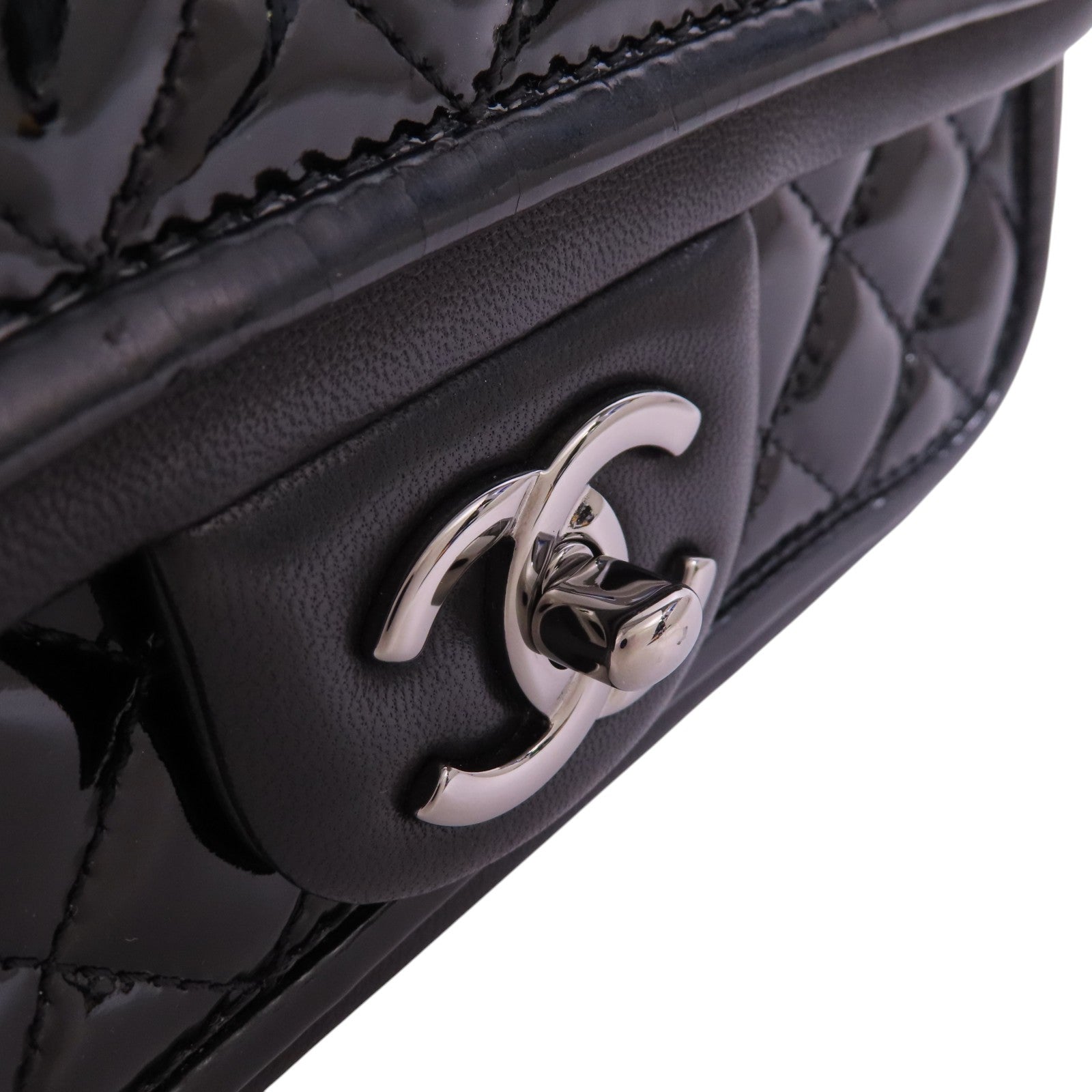 CHANEL 漆皮皮革Chain Shoulder Bag銀扣鏈帶肩背袋