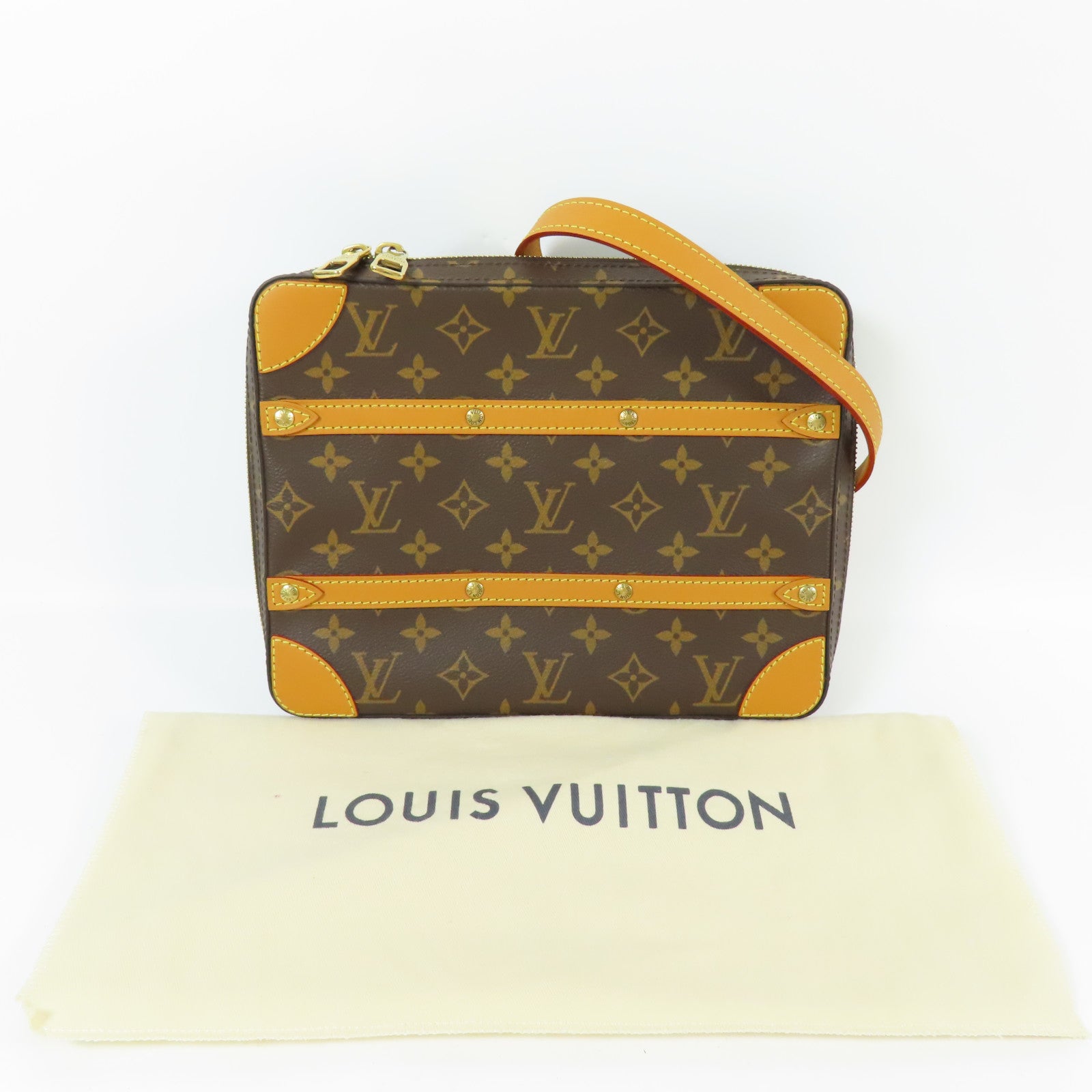 LOUIS VUITTON Monogram Soft Trunk Messenger PM金扣肩背袋