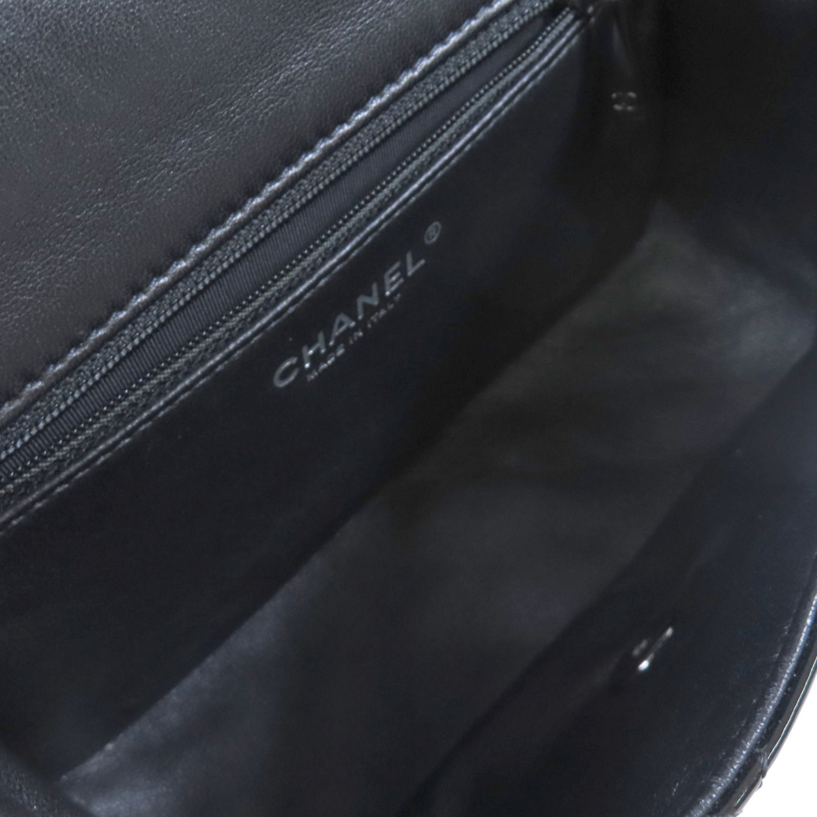 CHANEL 漆皮皮革Chain Shoulder Bag銀扣鏈帶肩背袋