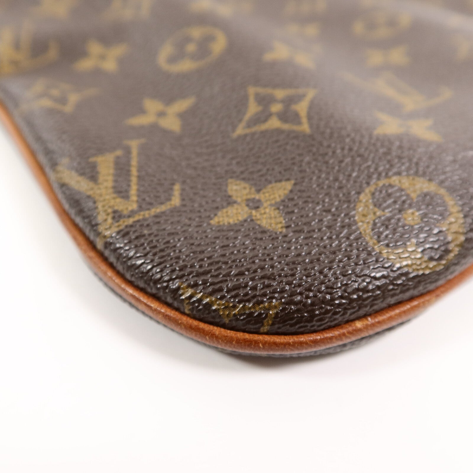 LOUIS VUITTON Monogram Pochette Bosphore肩背袋