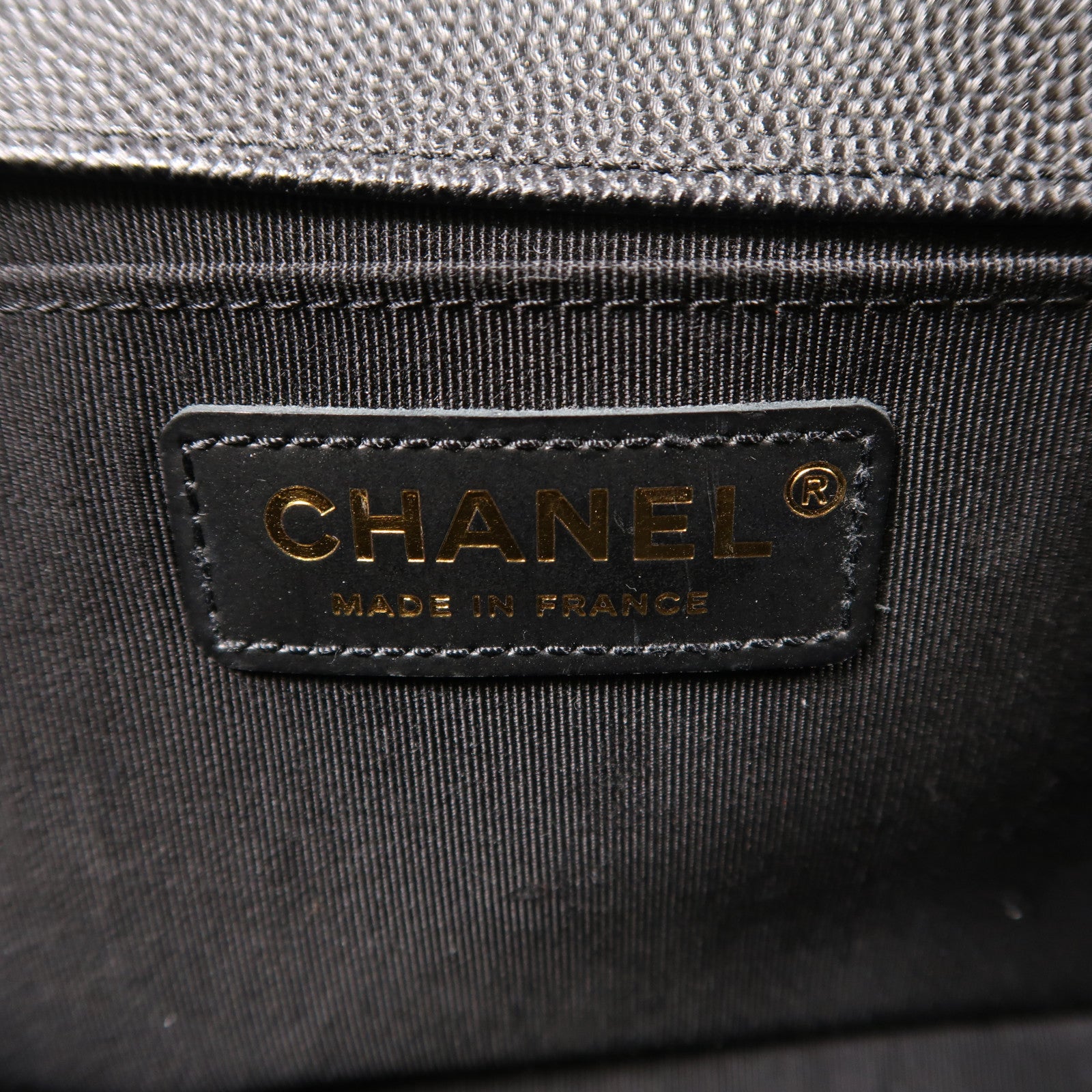 CHANEL 牛皮皮革Boy 25金扣鏈帶肩背袋