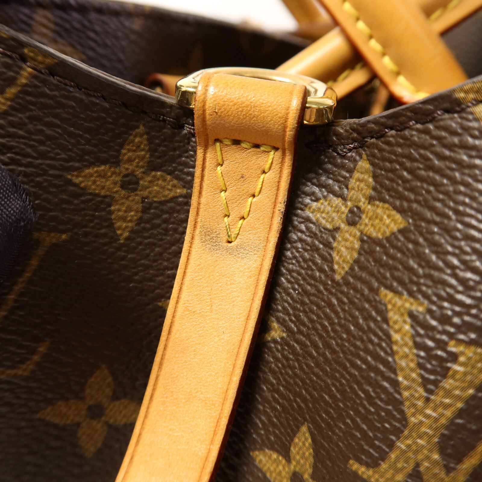 LOUIS VUITTON Monogram Montaigne MM金扣手挽肩背兩用袋