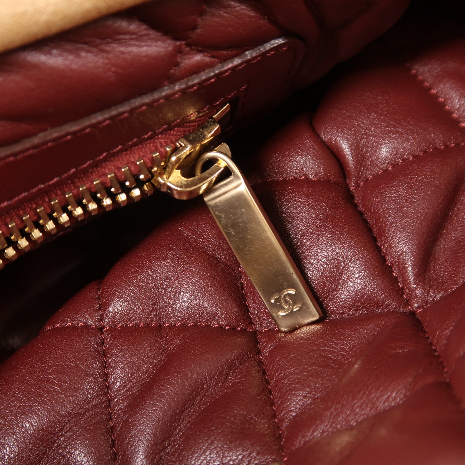 CHANEL 皮革Coco Cocoon金扣手挽袋