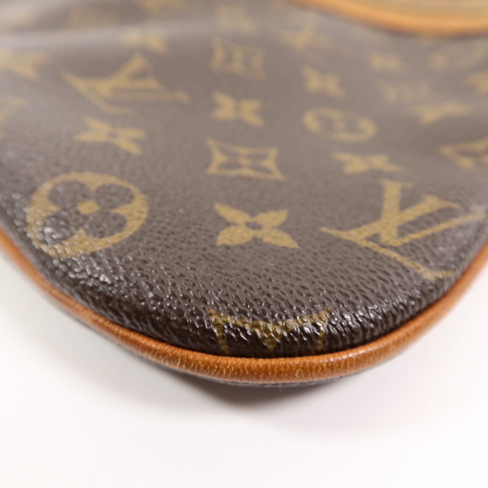 LOUIS VUITTON Monogram Pochette Bosphore肩背袋