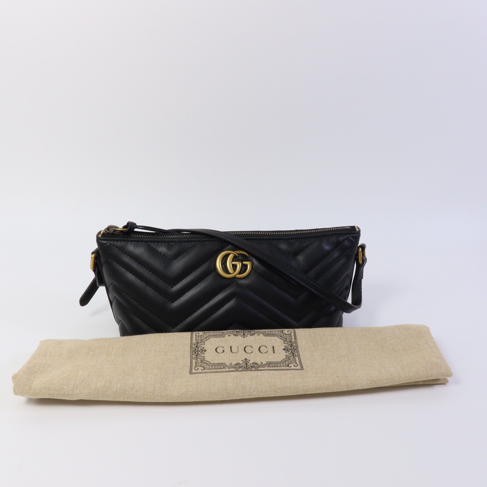 GUCCI 牛皮皮革GG Marmont