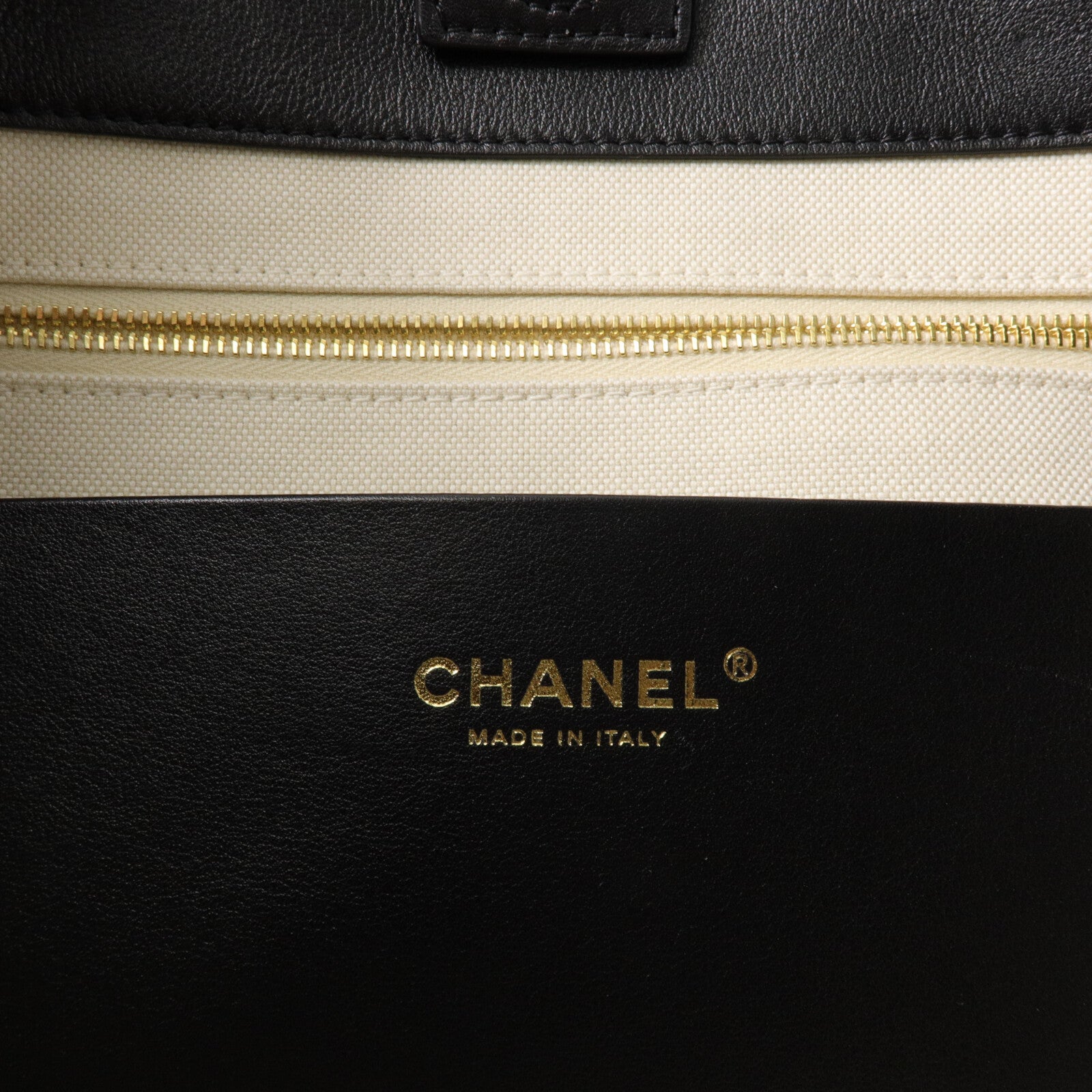 CHANEL 牛皮皮革Bucket Bag肩背袋