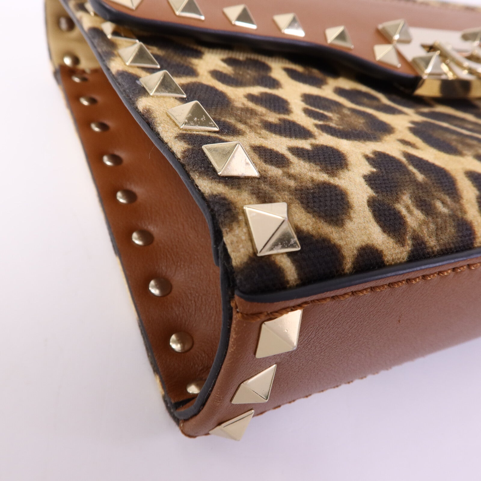 Valentino 牛皮皮革/帆布Garavani Rockstud金扣肩背袋