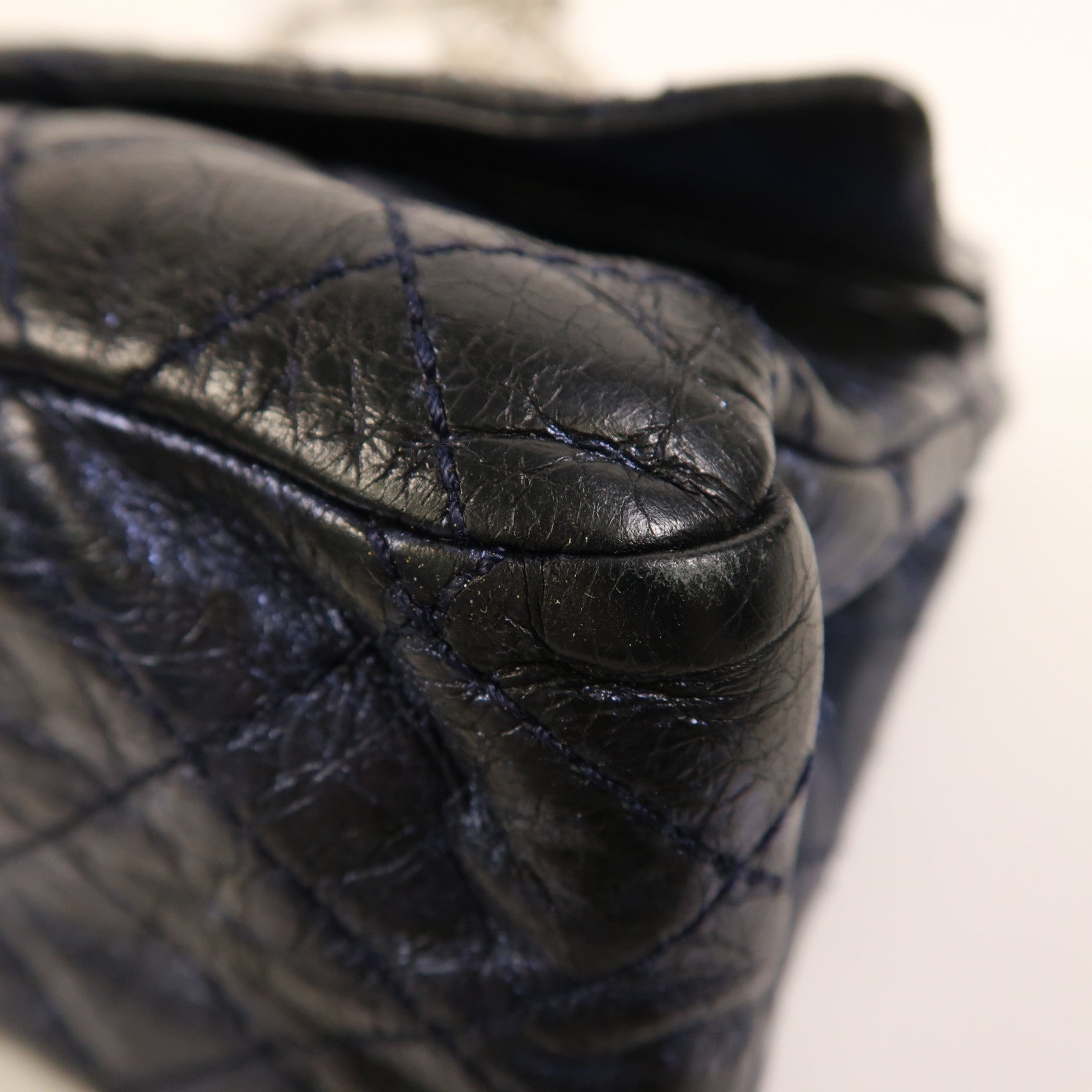 CHANEL 牛皮皮革2.55銀扣鏈帶肩背袋