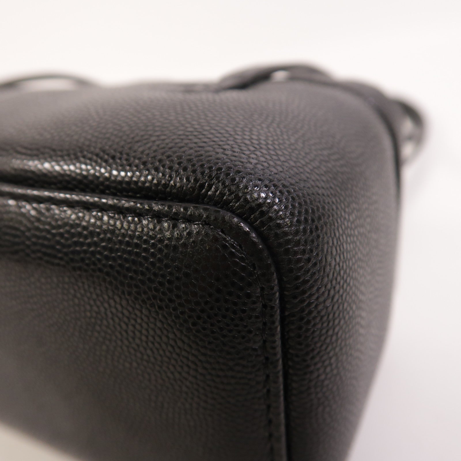 CHANEL 牛皮皮革Preppy Vanity Case金扣肩背袋