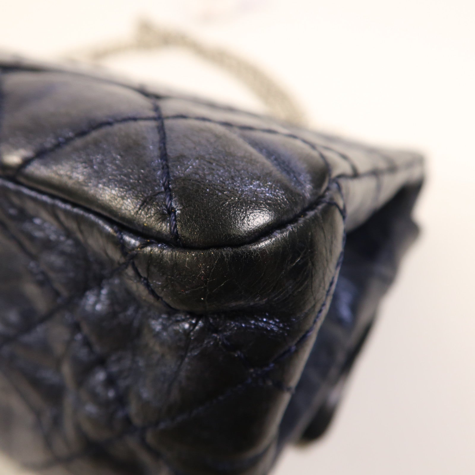 CHANEL 牛皮皮革2.55銀扣鏈帶肩背袋