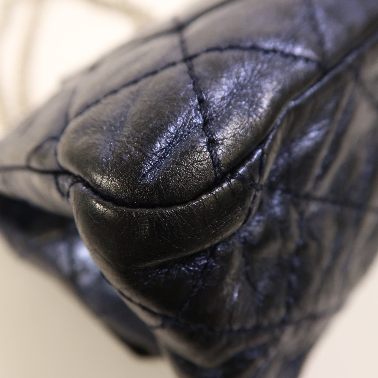 CHANEL 牛皮皮革2.55銀扣鏈帶肩背袋