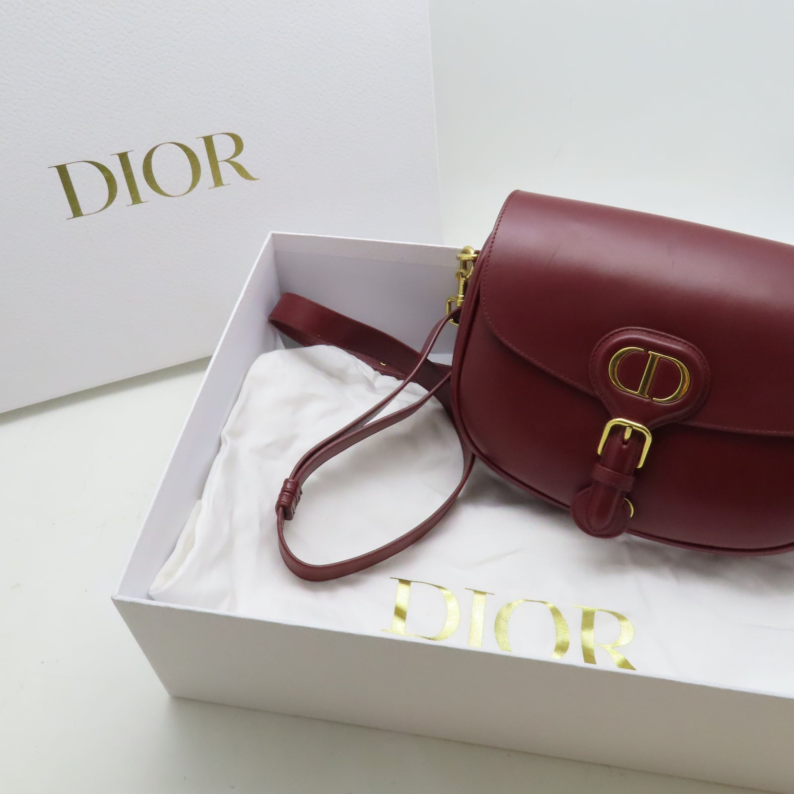 Dior 牛皮皮革Bobby M金扣肩背袋酒紅色