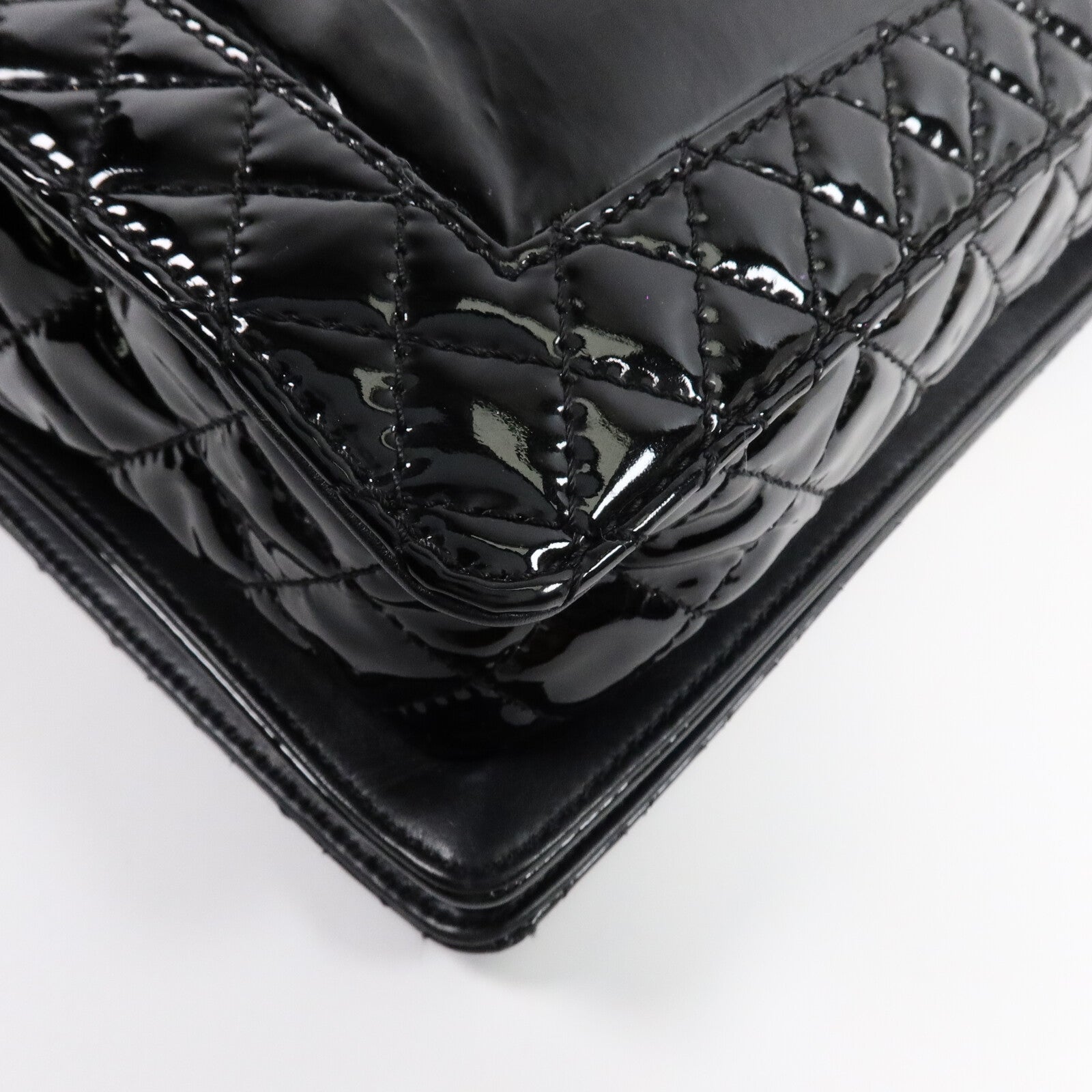 CHANEL 漆皮皮革Reverso Boy XL鏈帶手挽肩背兩用袋