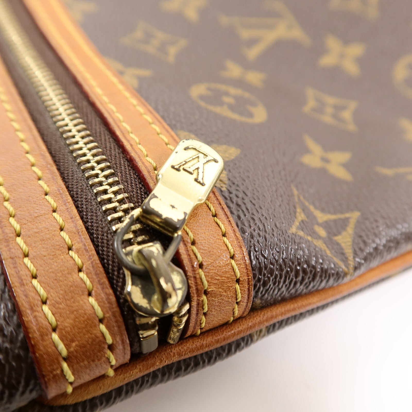 LOUIS VUITTON Monogram Pochette Bosphore肩背袋