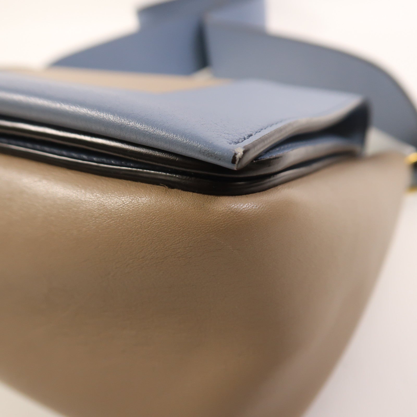 CELINE 牛皮皮革Frame金扣肩背袋