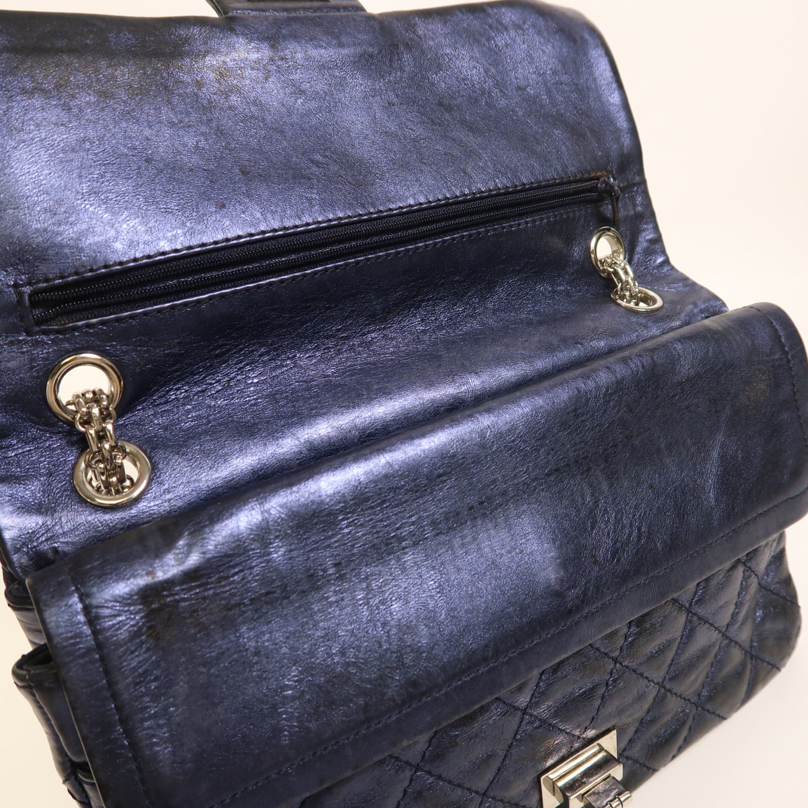 CHANEL 牛皮皮革2.55銀扣鏈帶肩背袋