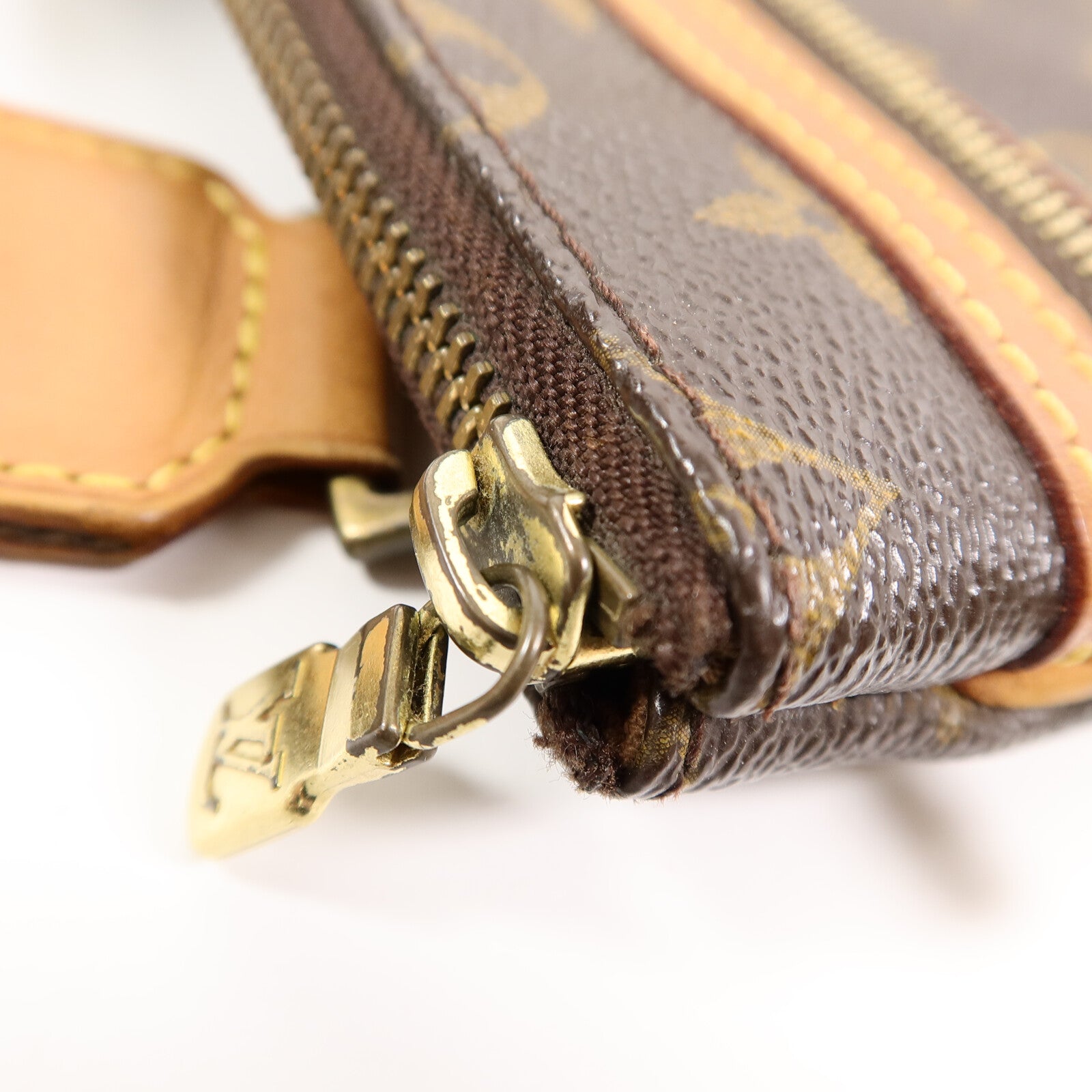 LOUIS VUITTON Monogram Pochette Bosphore肩背袋