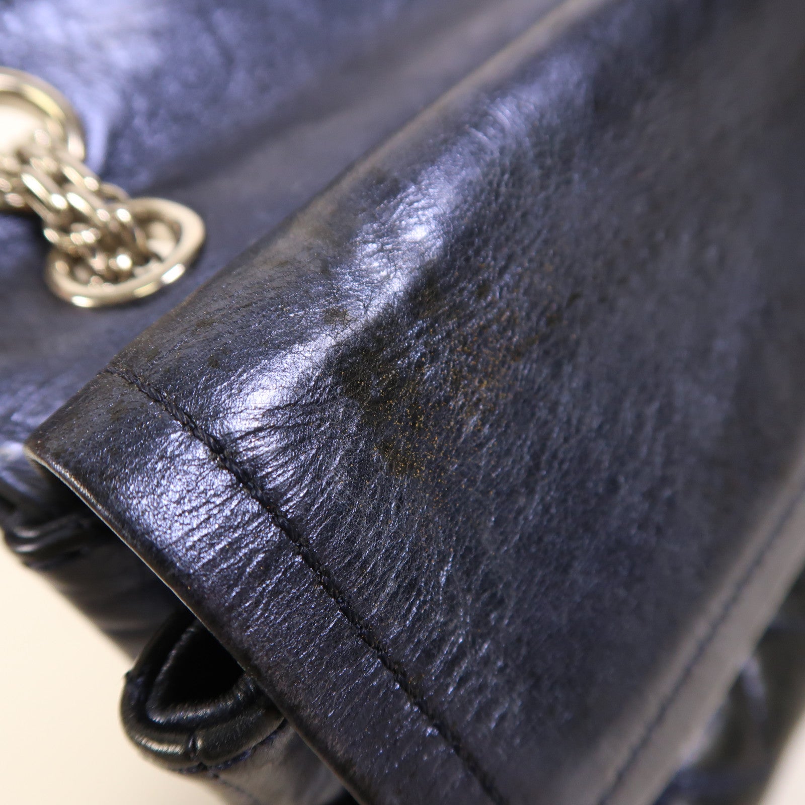 CHANEL 牛皮皮革2.55銀扣鏈帶肩背袋