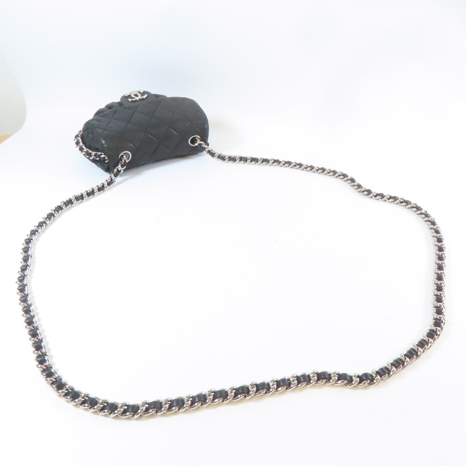 CHANEL 菱格牛皮皮革Chain Shoulder銀扣鏈帶肩背袋黑色