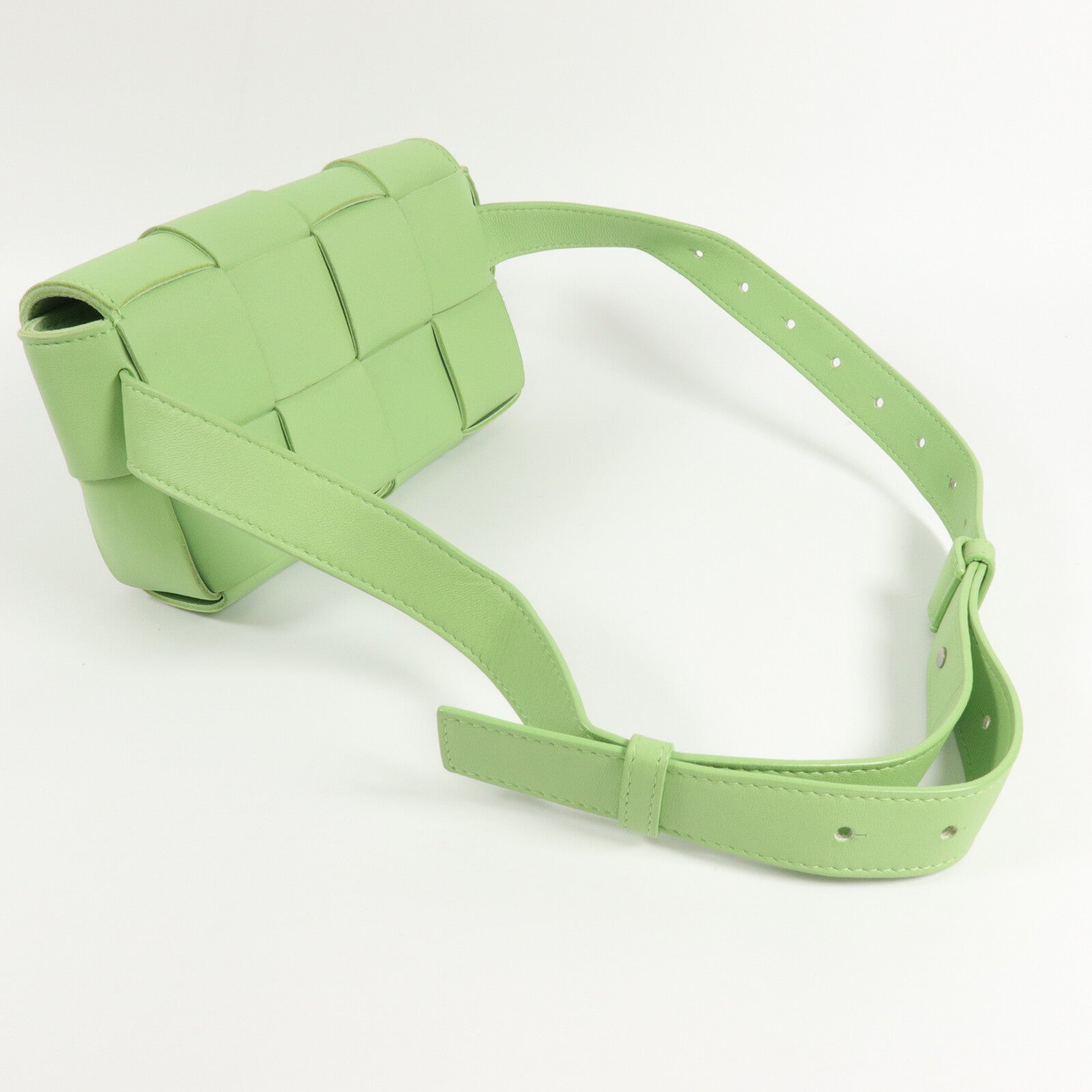 BOTTEGA VENETA 羊皮皮革Mini Cassette Belt Bag腰包