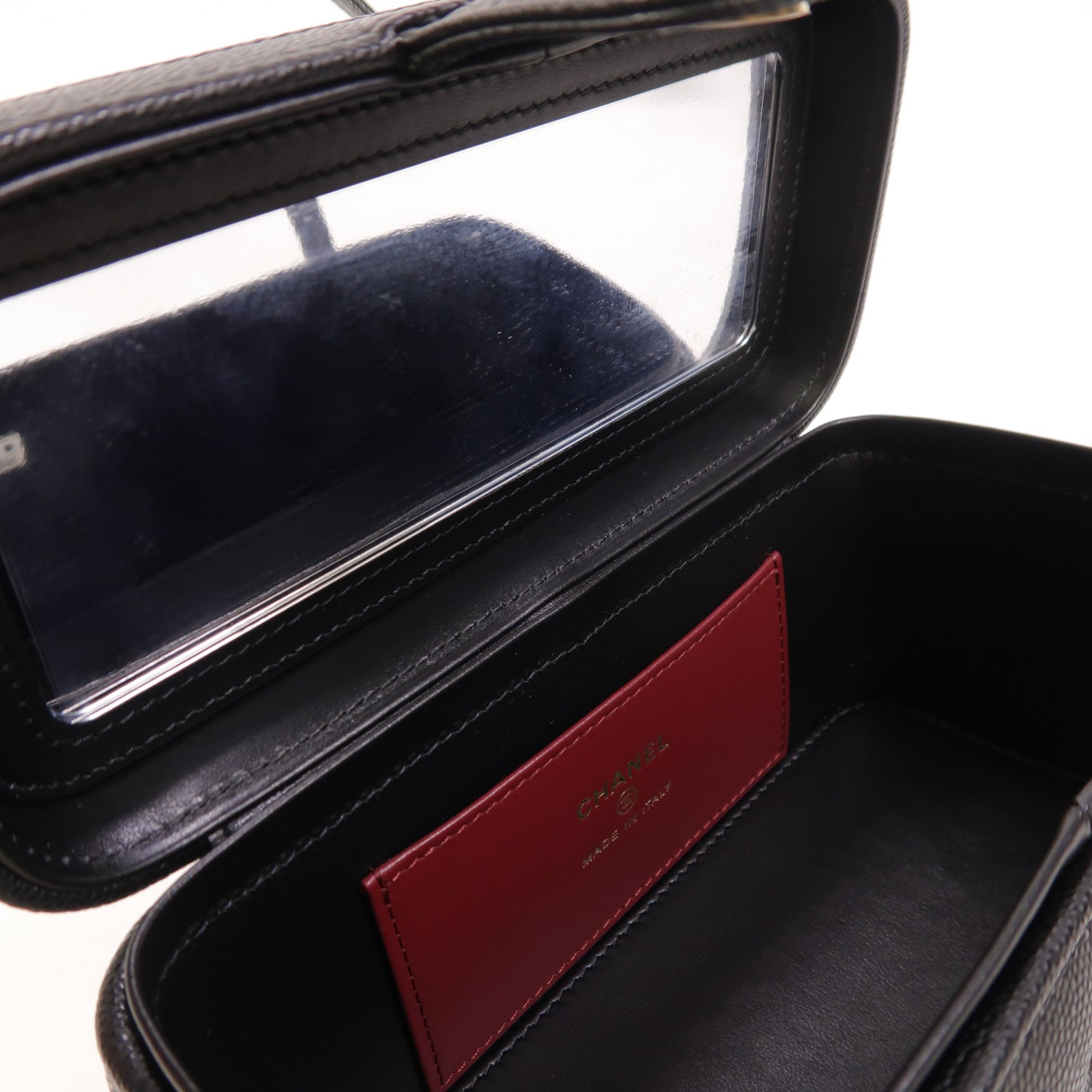 CHANEL 牛皮皮革Preppy Vanity Case金扣肩背袋