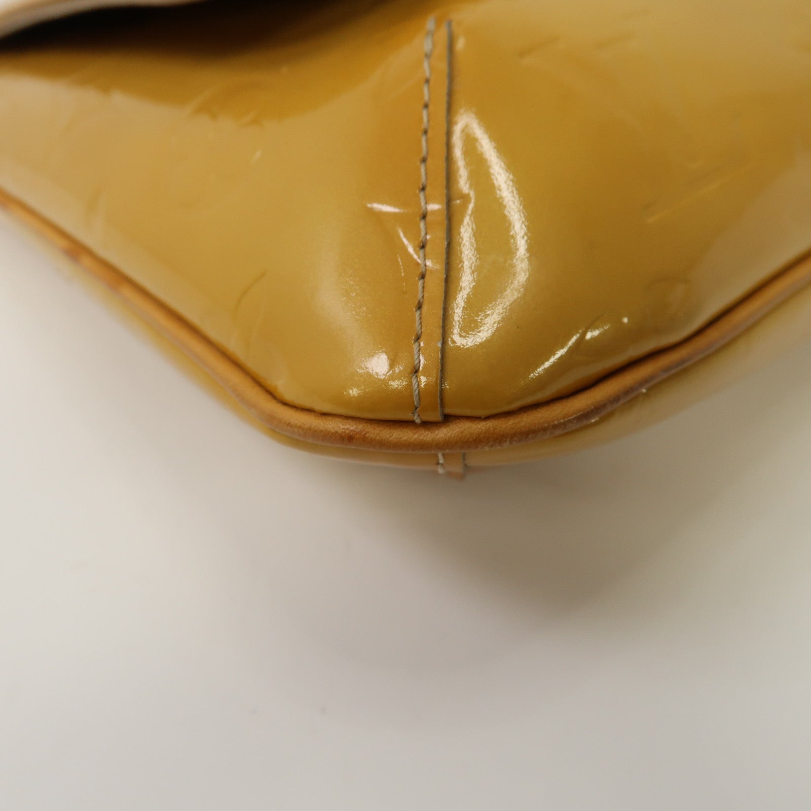 LOUIS VUITTON 【激減優惠】Monogram Vernis Thompson Street金扣肩背袋黃色
