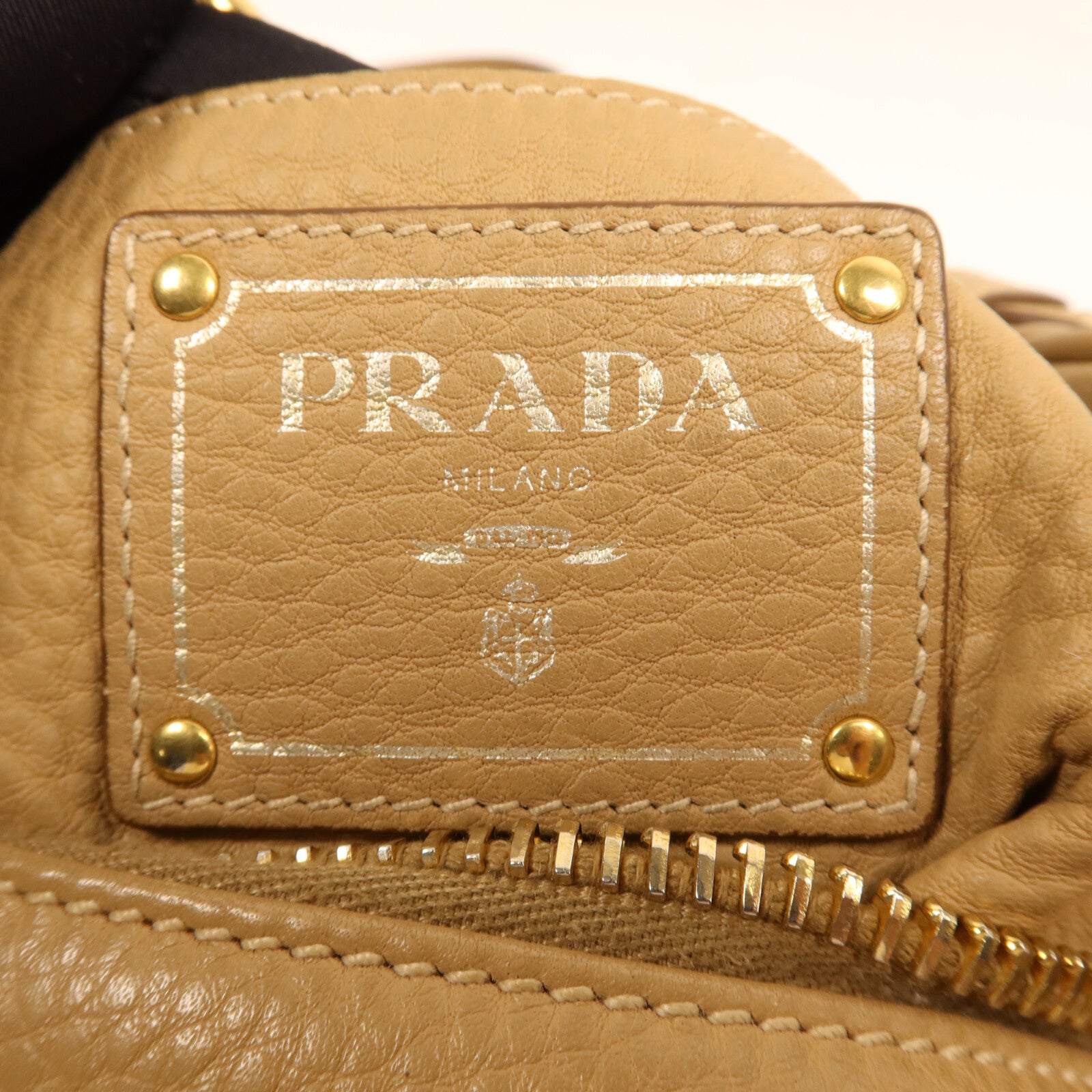 PRADA 牛皮皮革Bluette Vitello Daino金扣肩背袋