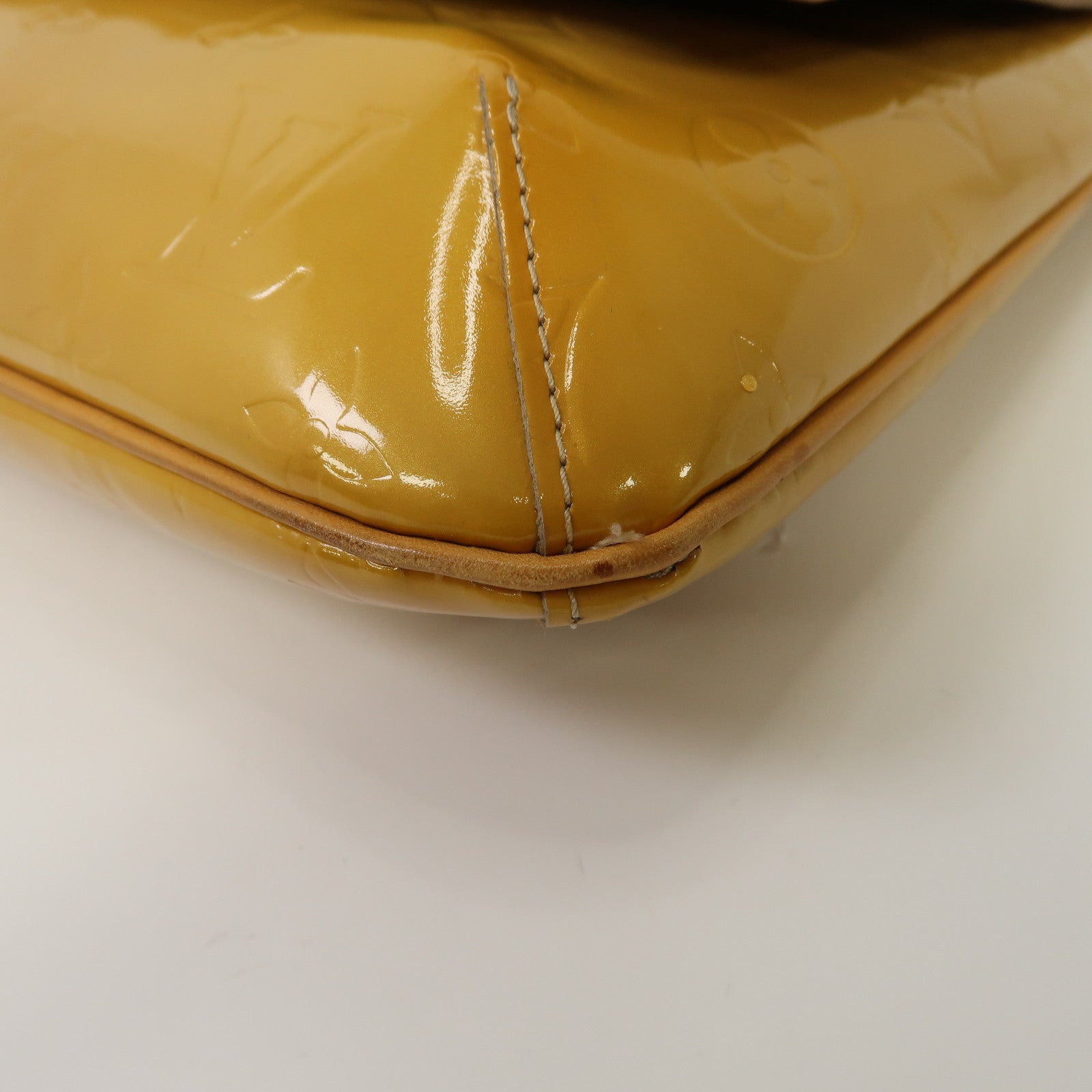 LOUIS VUITTON 【激減優惠】Monogram Vernis Thompson Street金扣肩背袋黃色