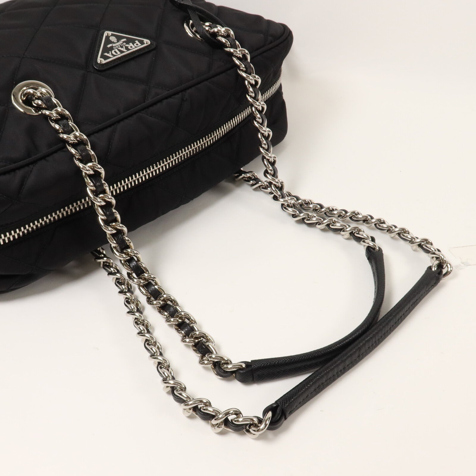 PRADA 尼龍Quilted Tessuto鏈帶肩背袋