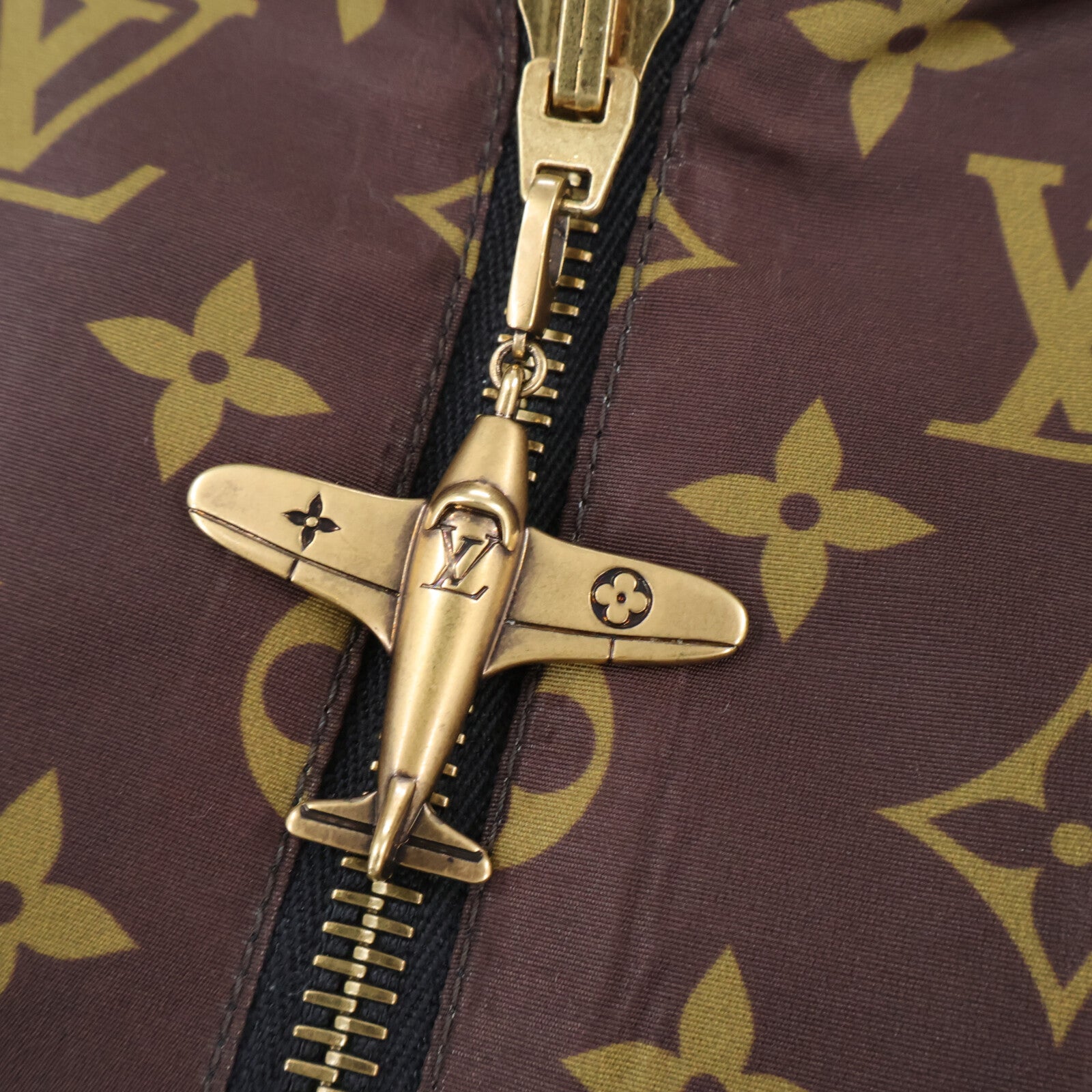 LOUIS VUITTON Monogran Reversible Windbreaker 外套