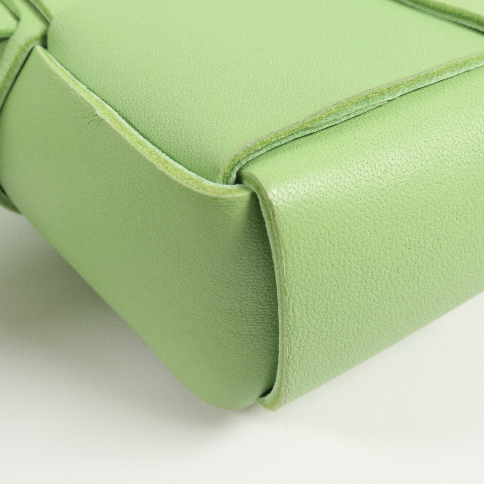 BOTTEGA VENETA 羊皮皮革Mini Cassette Belt Bag腰包