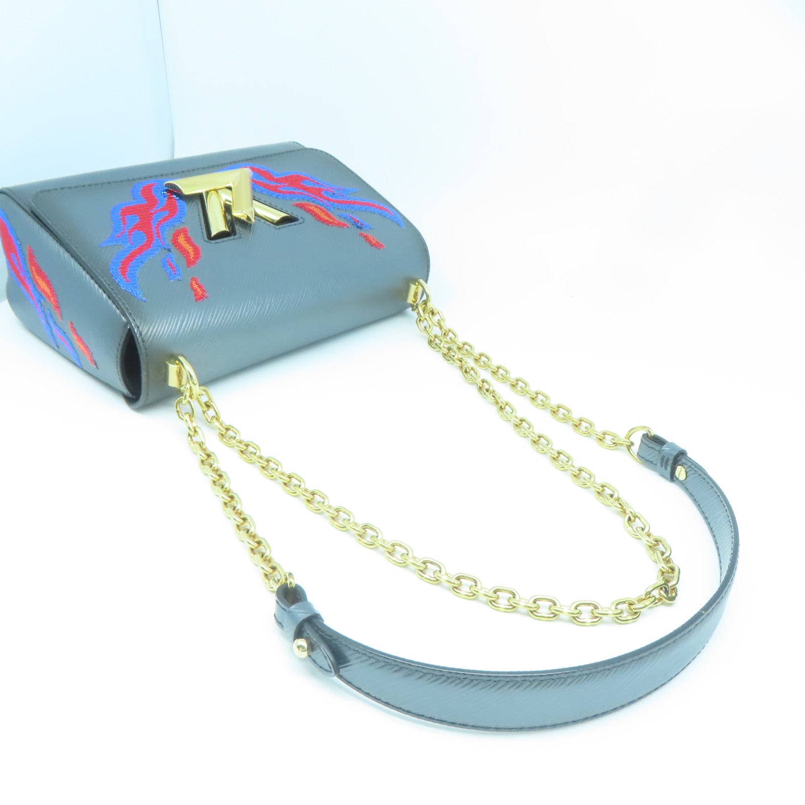LOUIS VUITTON **【激減優惠】Epi Twist MM金扣鏈帶肩背袋灰色
