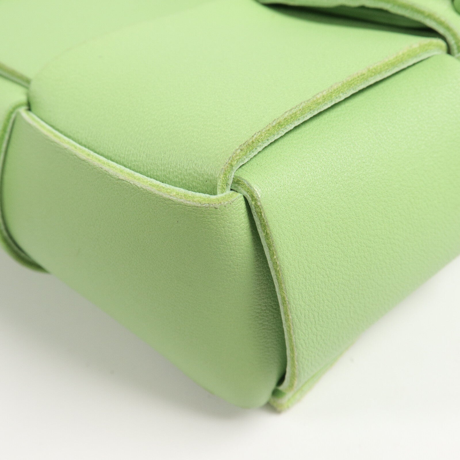 BOTTEGA VENETA 羊皮皮革Mini Cassette Belt Bag腰包