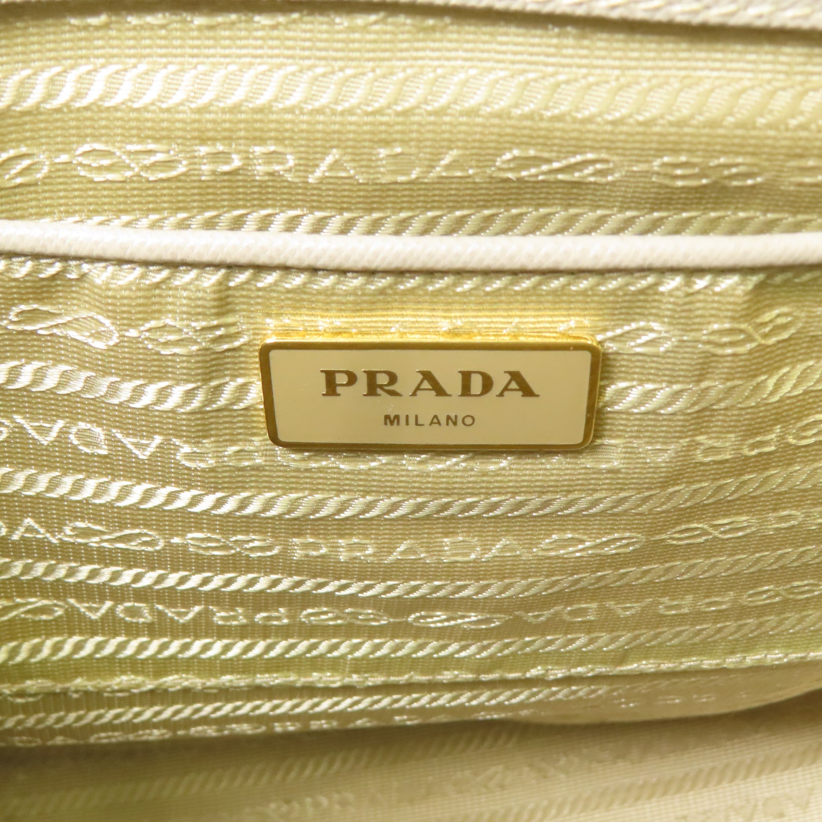 PRADA 牛皮皮革Saffiano Lux金扣手挽袋灰色