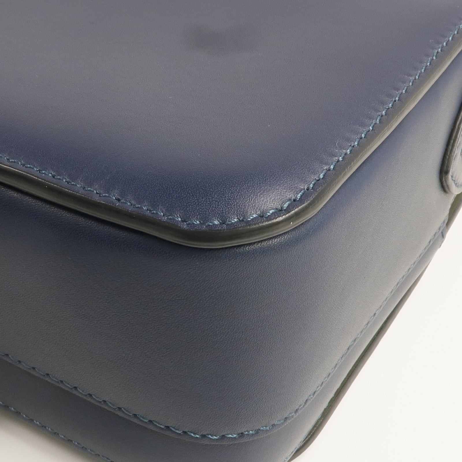 BURBERRY 牛皮皮革Square Satchel金扣肩背袋