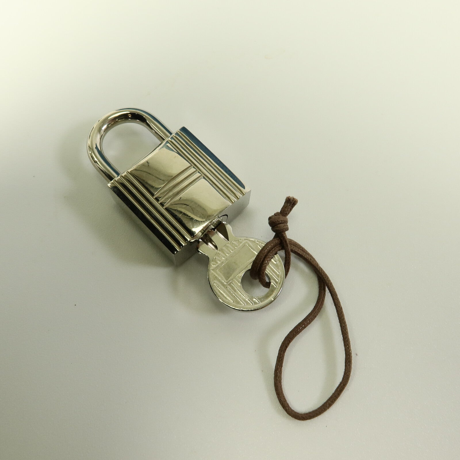 HERMES Clemence皮革Picotin PM手挽袋Blue Colvert