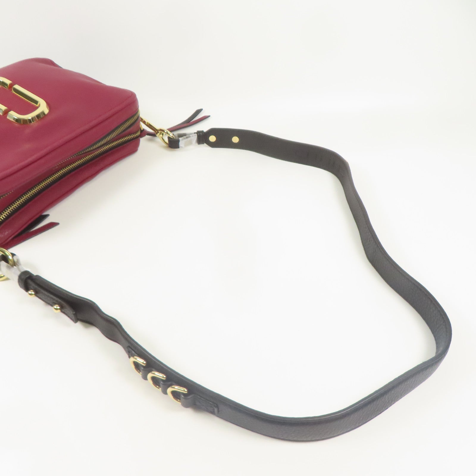 MARC JACOBS 牛皮皮革Shoudler Bag金扣肩背袋