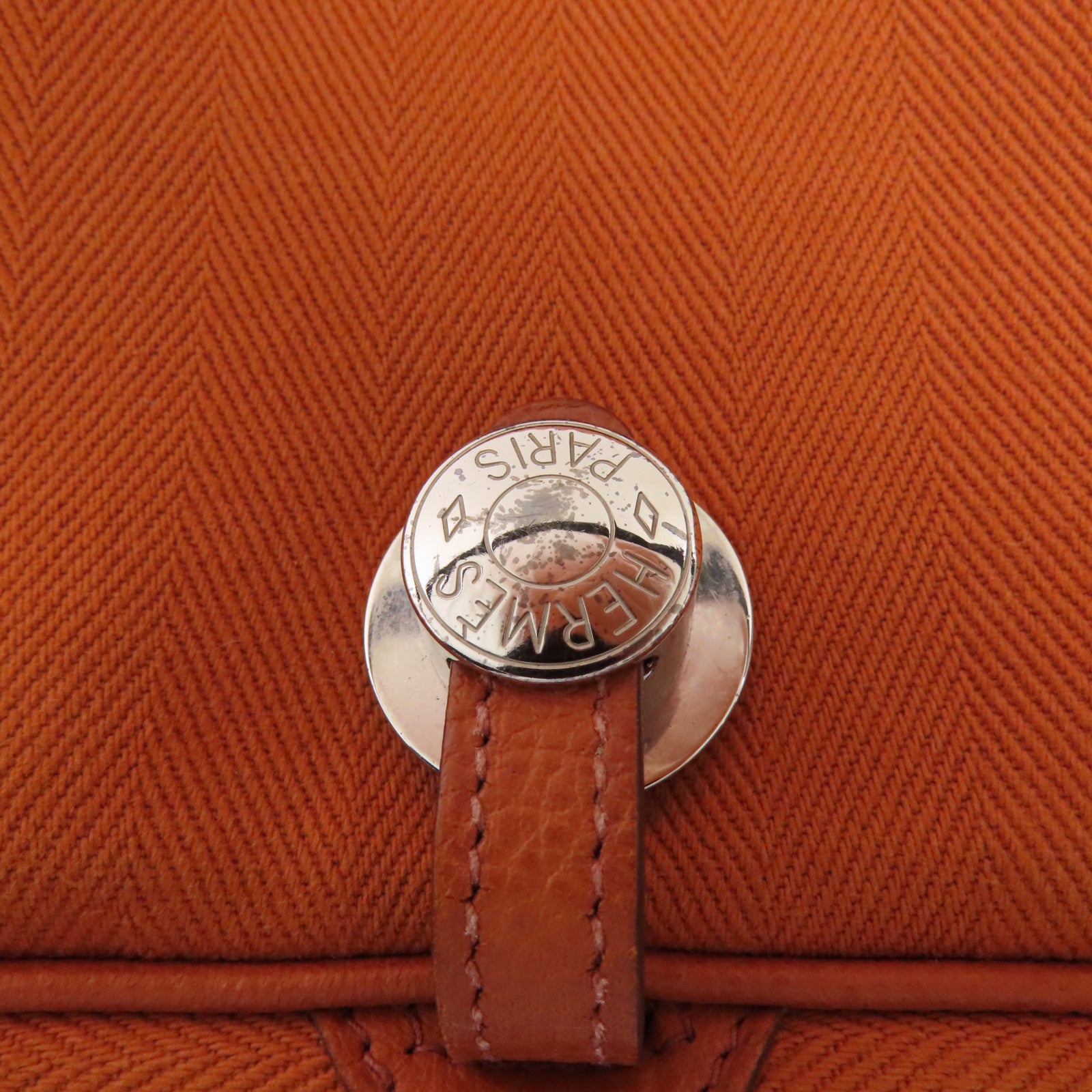 HERMES 【激減優惠】帆布/牛皮皮革Sac Colorado銀扣肩背袋