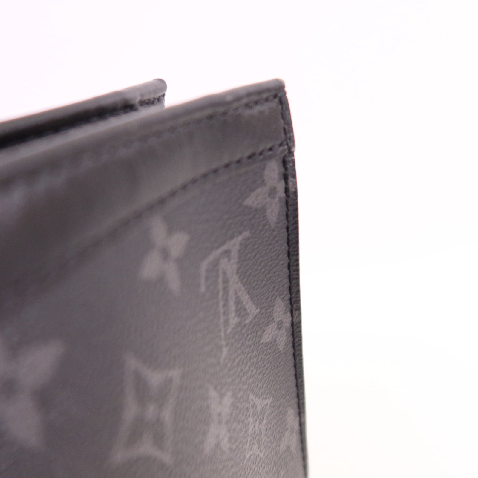 LOUIS VUITTON Monogram Eclipse Gastony銀扣肩背袋
