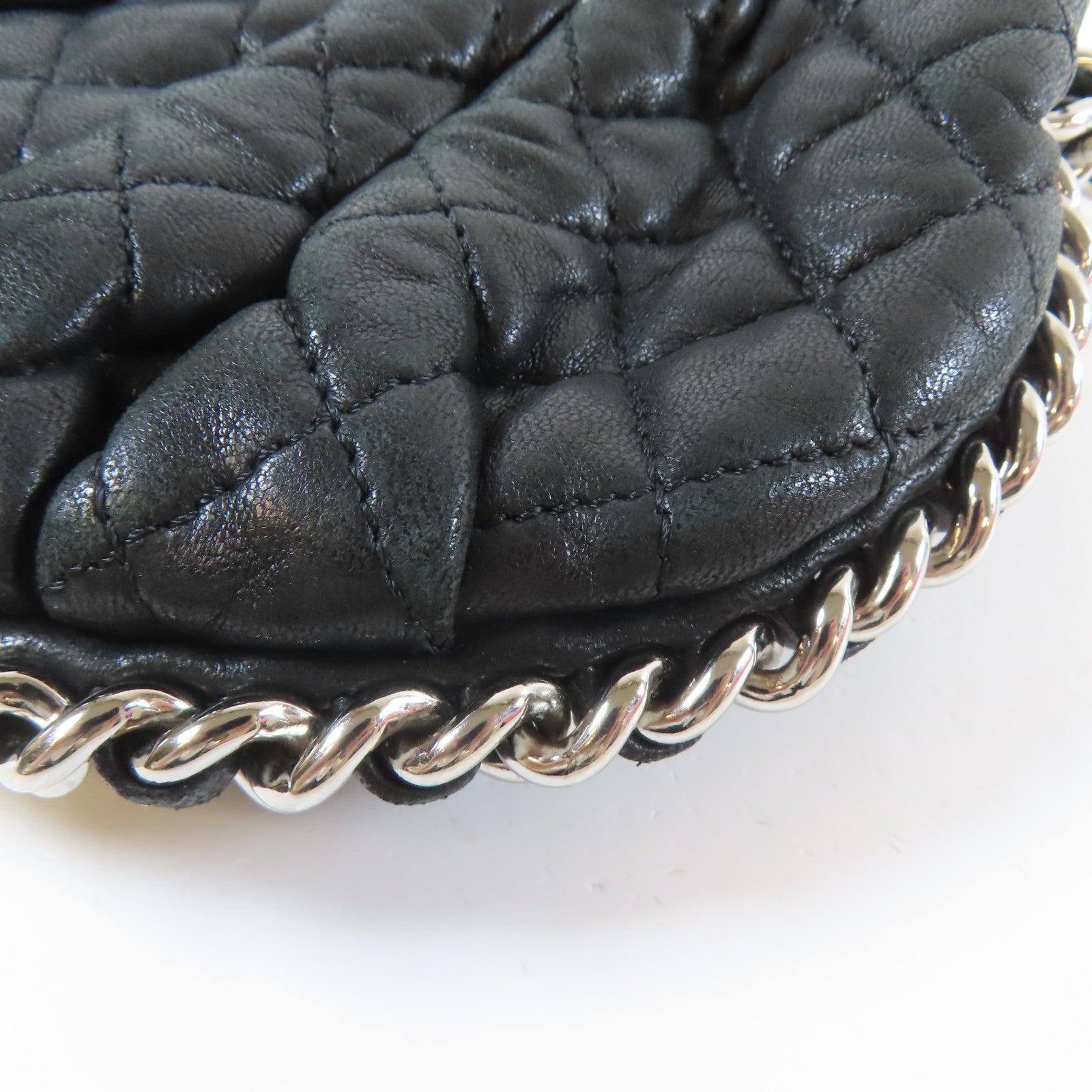 CHANEL 菱格牛皮皮革Chain Shoulder銀扣鏈帶肩背袋黑色
