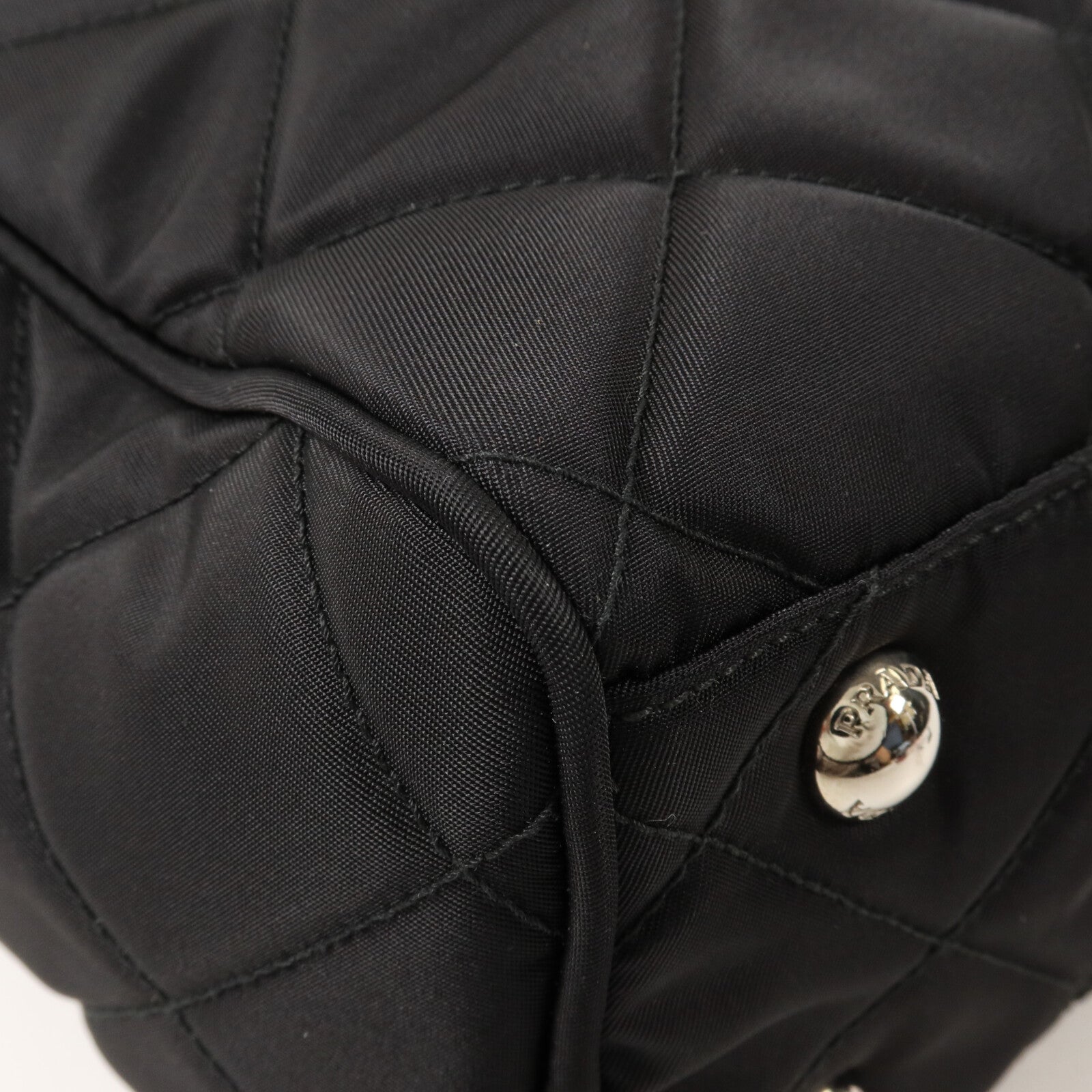 PRADA 尼龍Quilted Tessuto鏈帶肩背袋