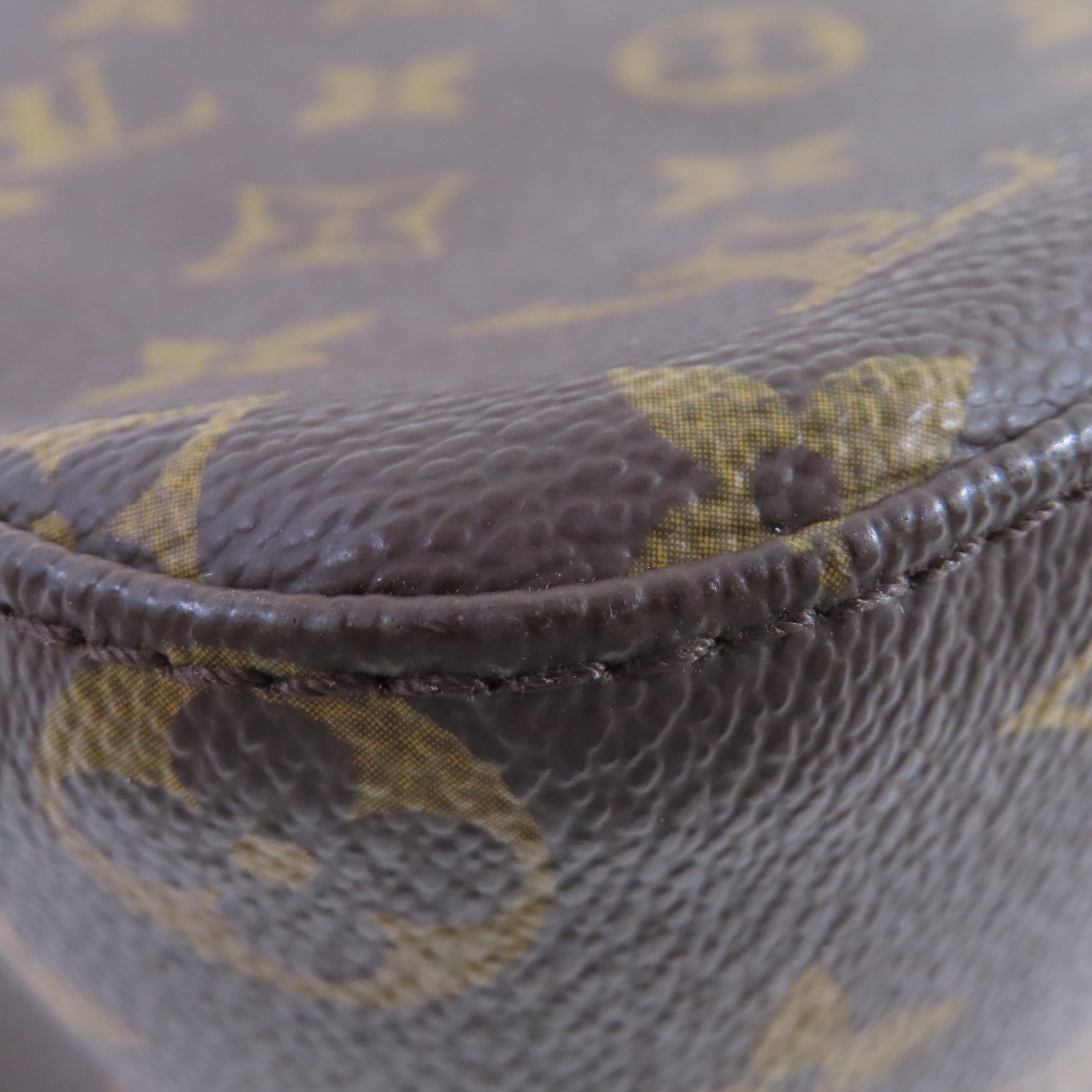 LOUIS VUITTON Monogram Looping MM Shoulder Bag金扣肩背袋