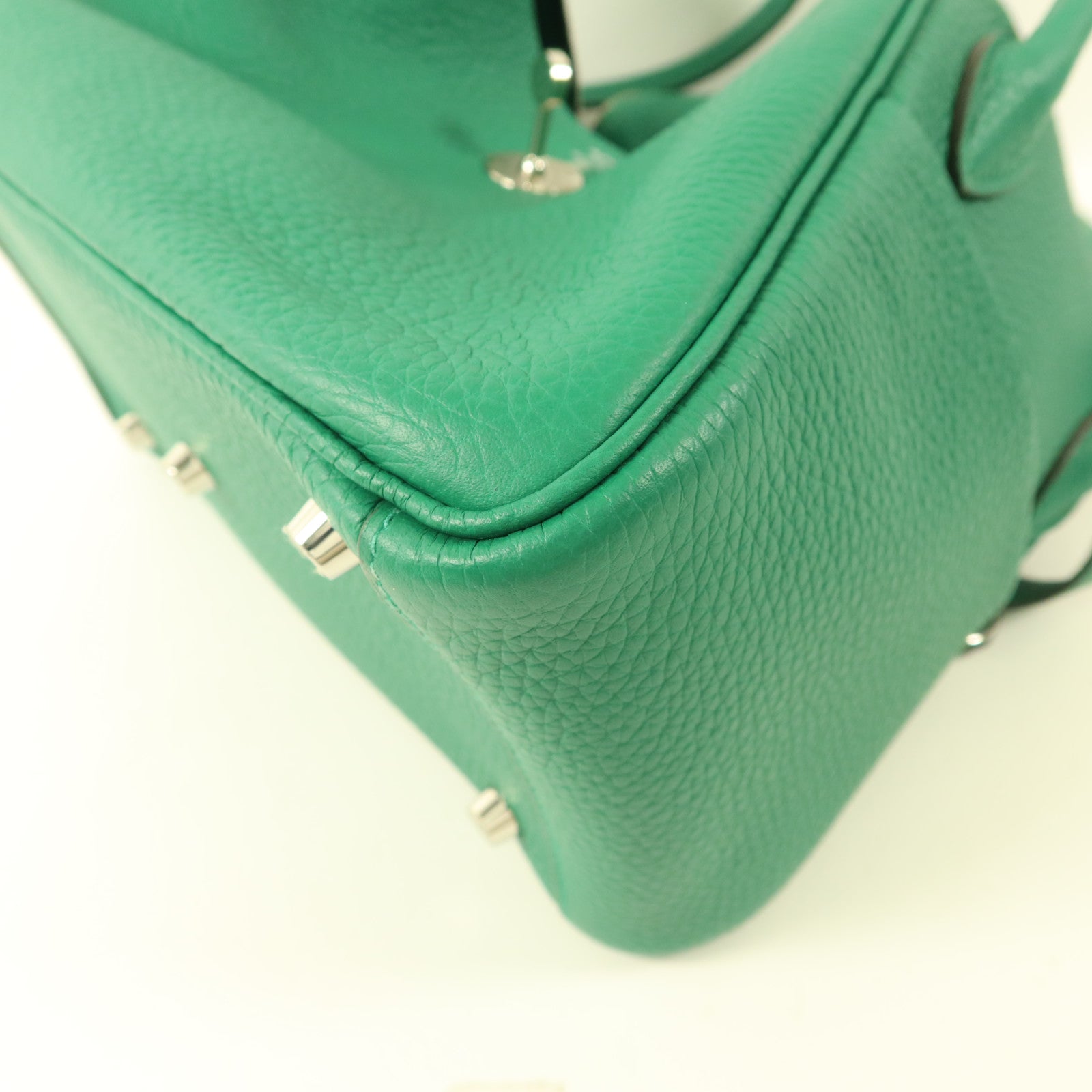 HERMES 【激減優惠】Clemence皮革Lindy 26銀扣手挽肩背兩用袋Vert Vertigo