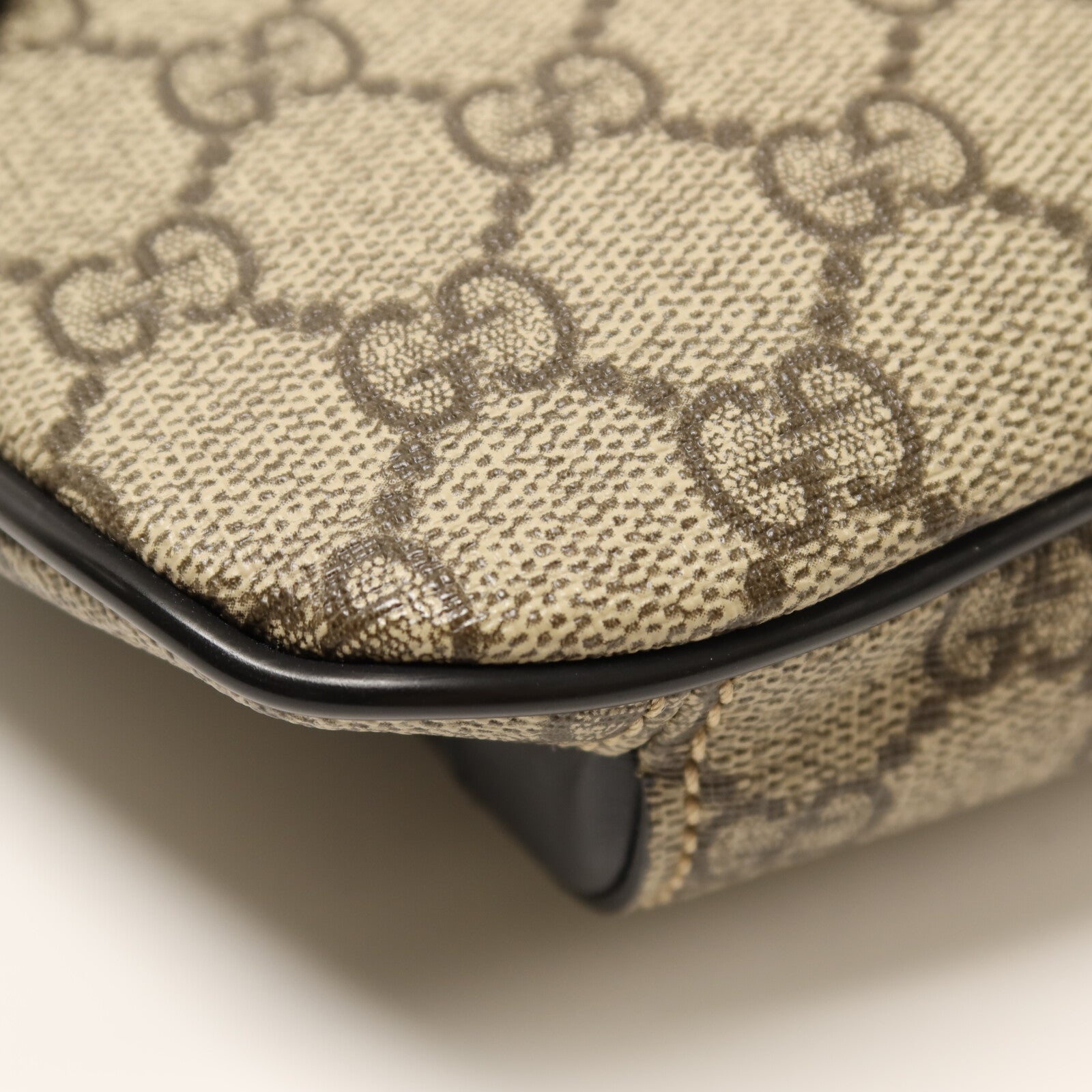GUCCI 塗層帆布Waist Bag銀扣腰包