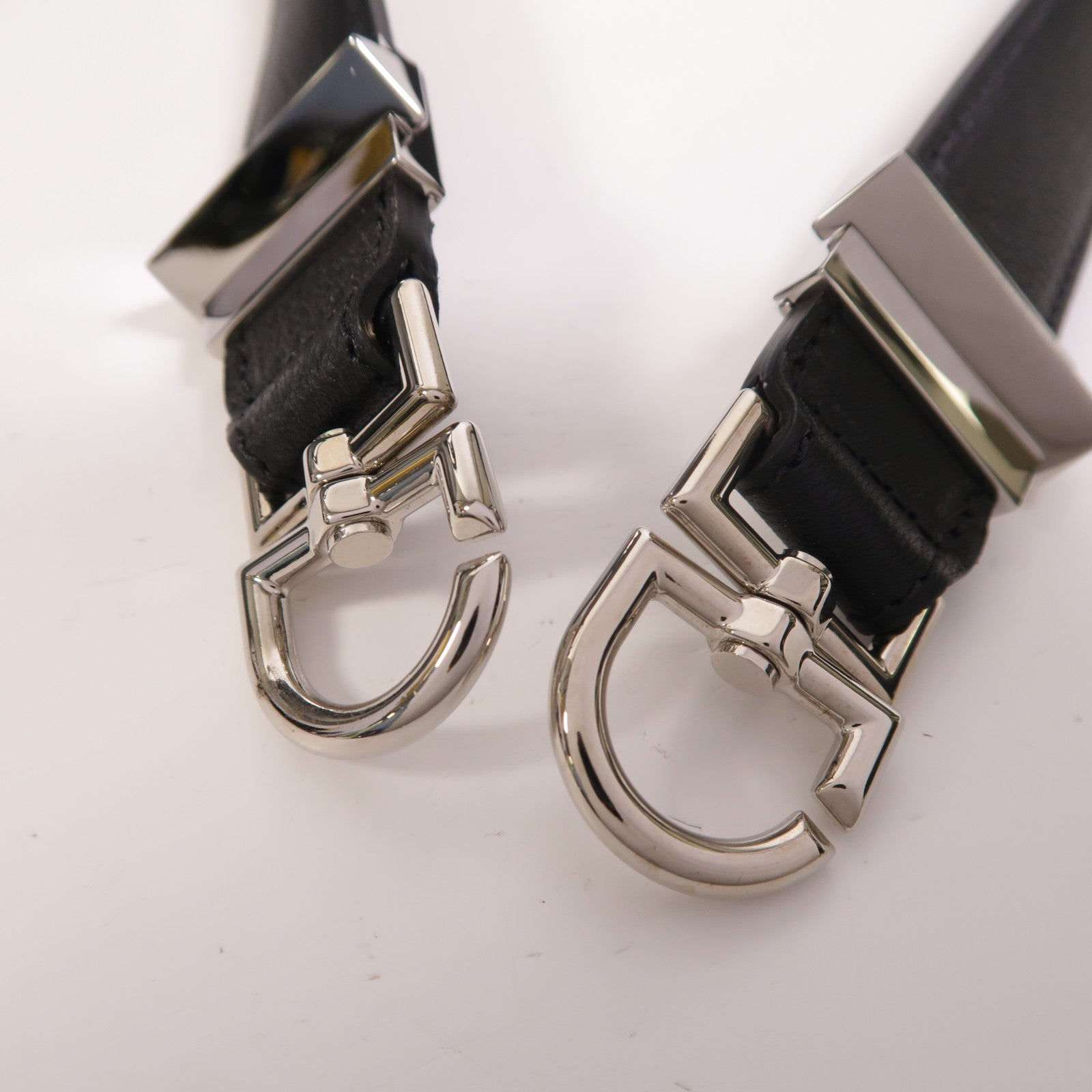 GIVENCHY 牛皮皮革Antigona銀扣手挽肩背兩用袋