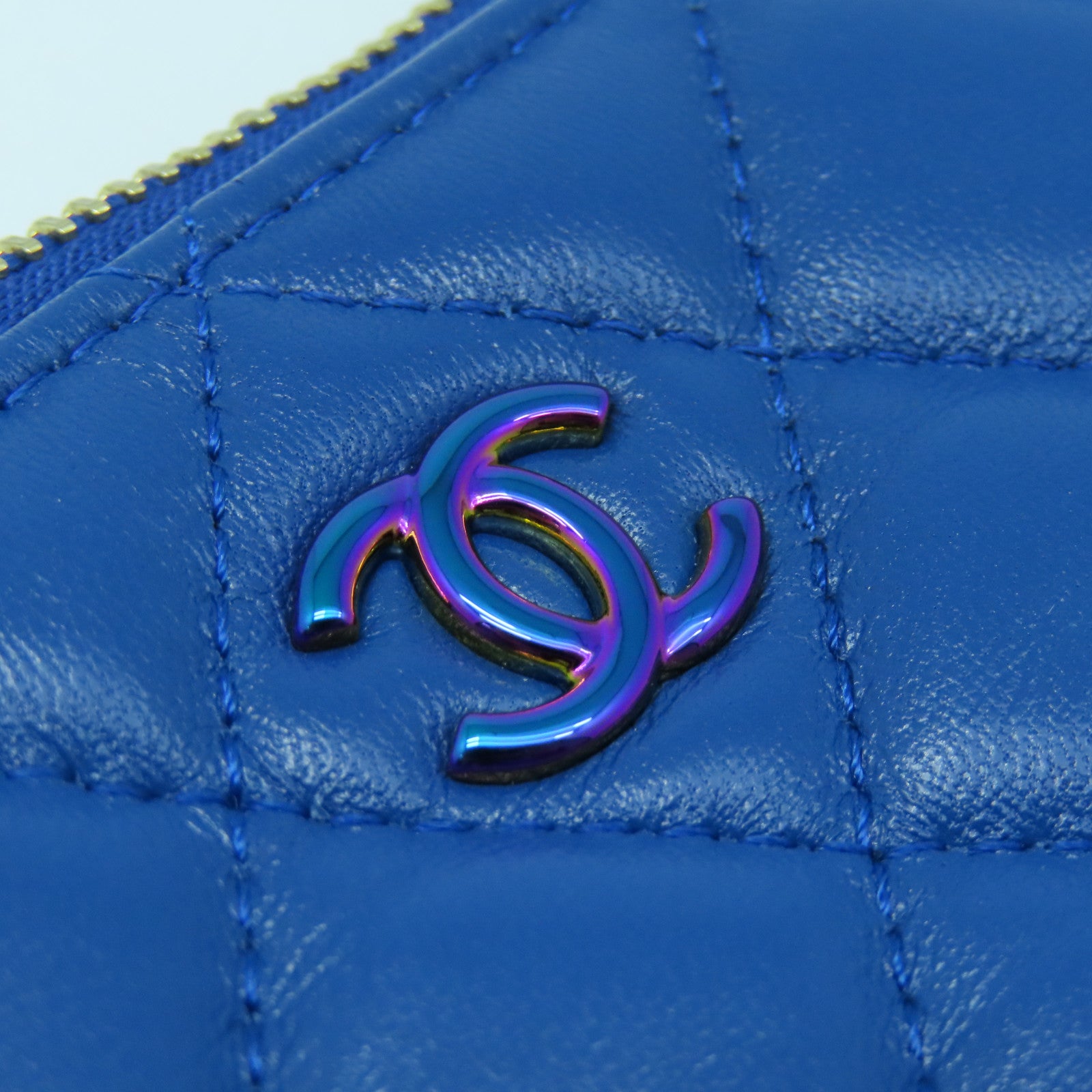 CHANEL diamond leather Pouch gold buckle clutch blue