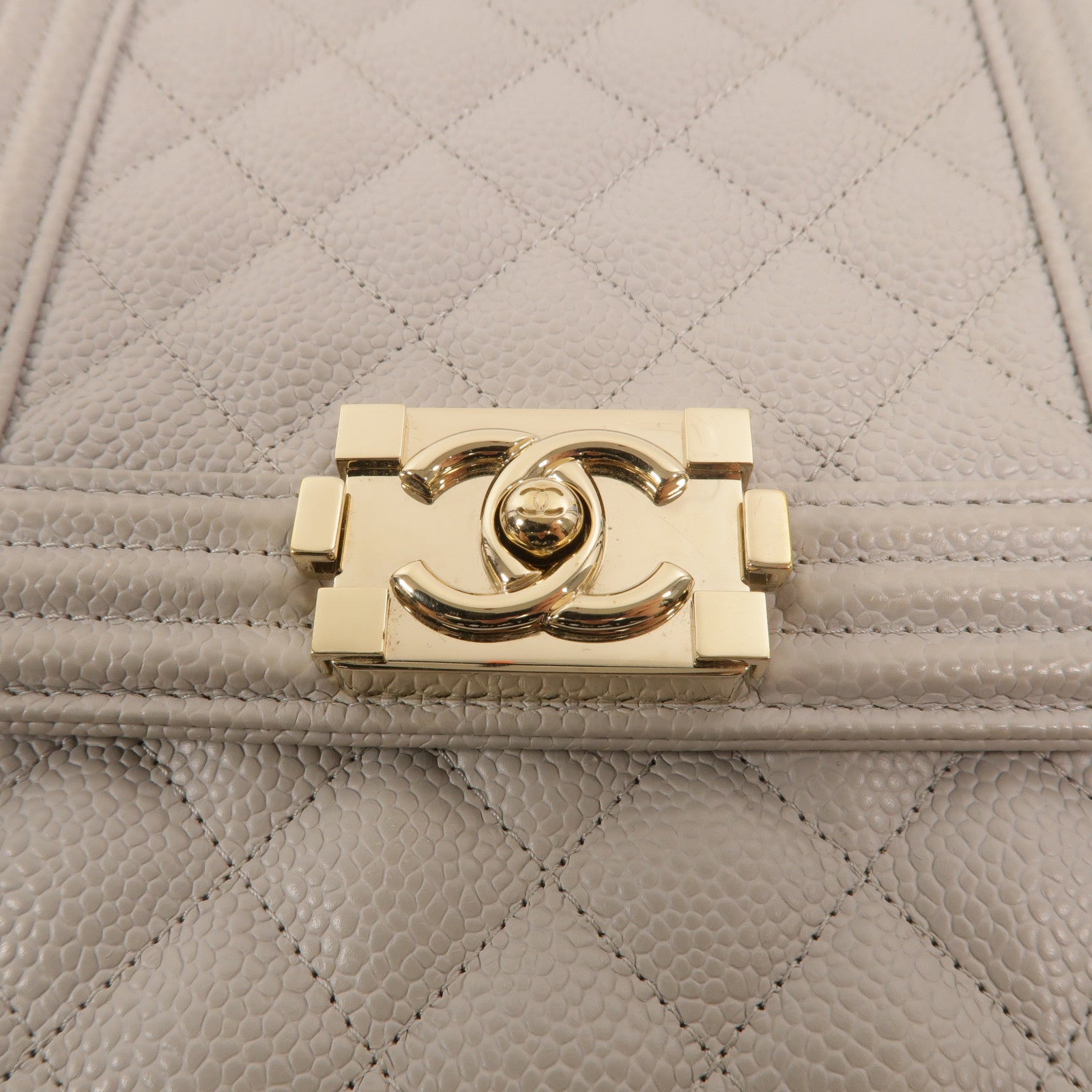 CHANEL 牛皮皮革North South Boy鏈帶肩背袋