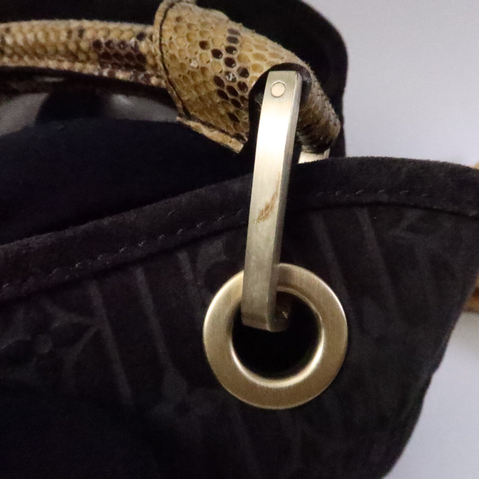 LOUIS VUITTON Monogram Suded/蛇皮皮革Whisper手挽袋