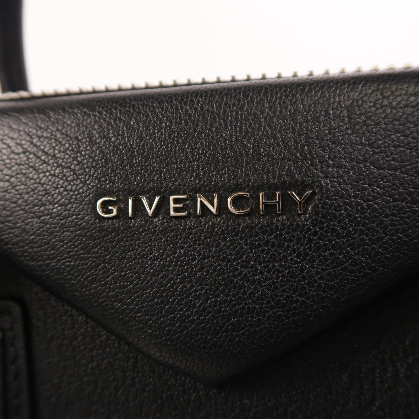 GIVENCHY 牛皮皮革Antigona銀扣手挽肩背兩用袋